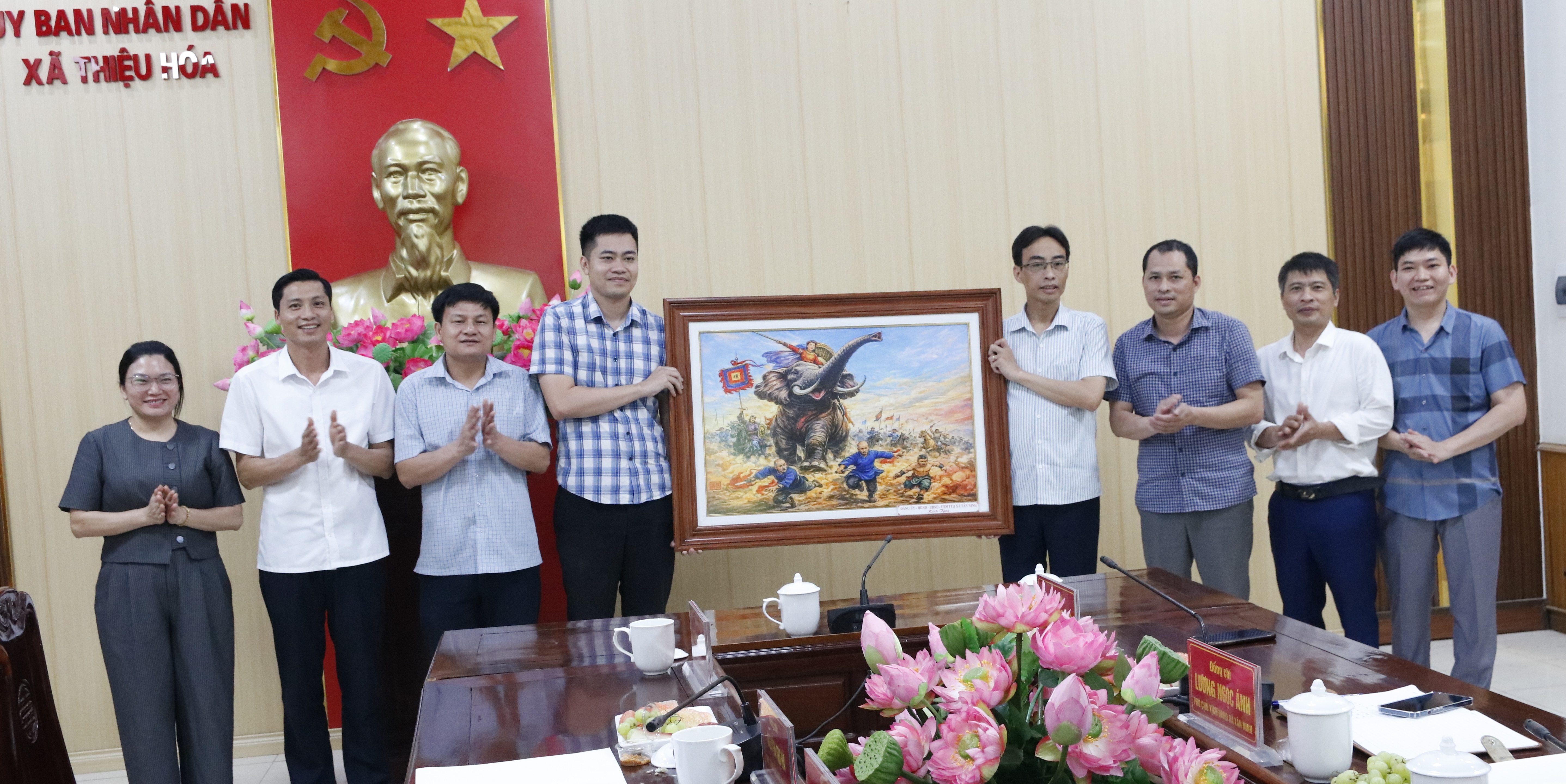 Xã Tân Ninh tham quan, học hỏi mô hình thu gom, xử lý rác thải tại Thiệu Hóa