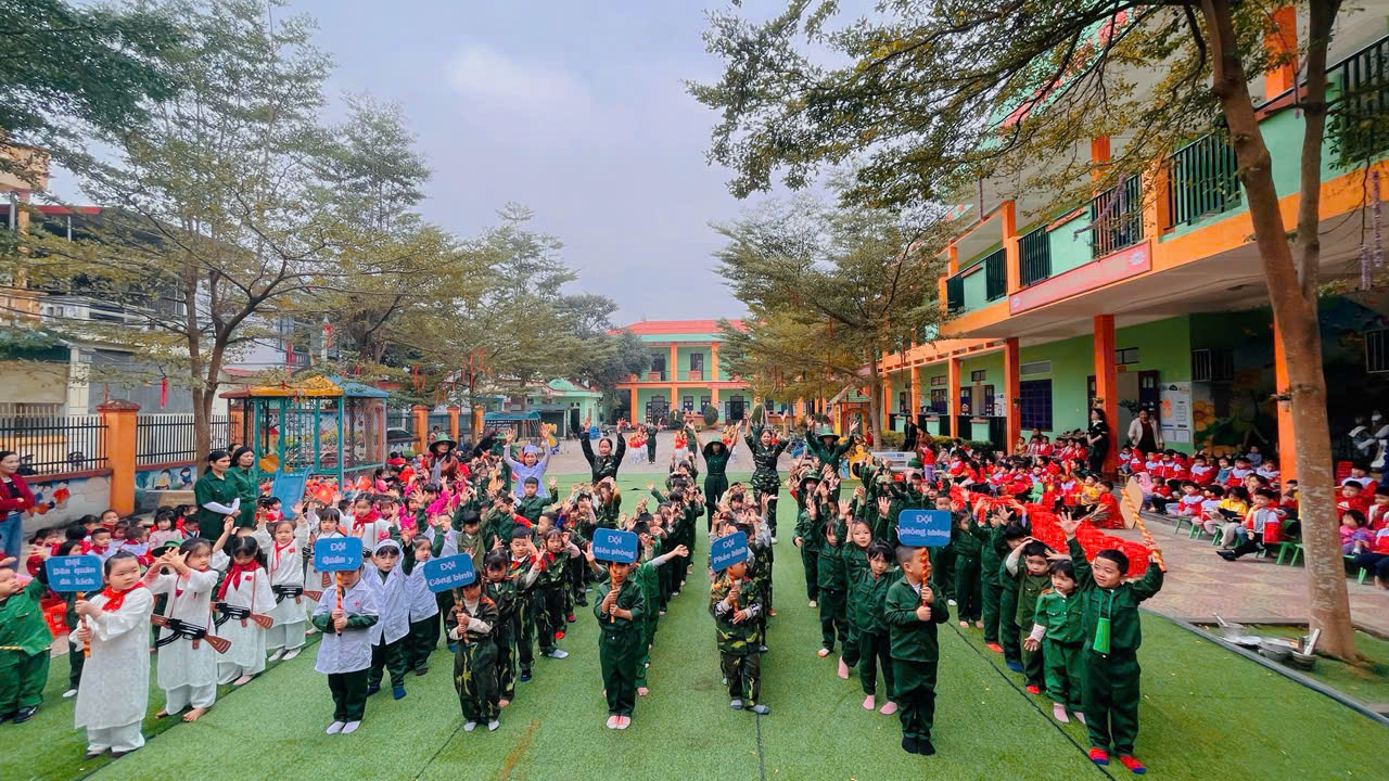 Anh-tin-bai