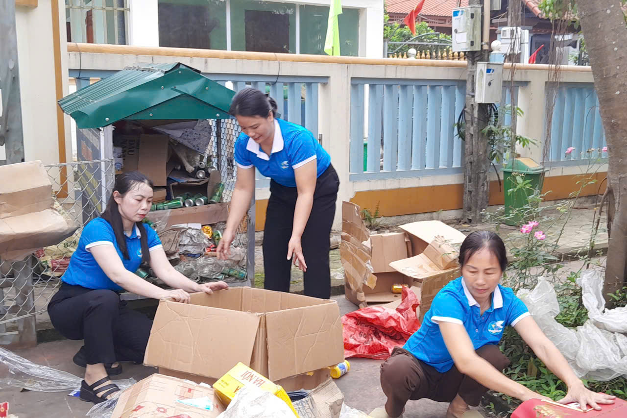 Hội LHPN xã Thiệu Hóa ra quân triển khai mô hình “Ngôi nhà phế liệu” năm 2026