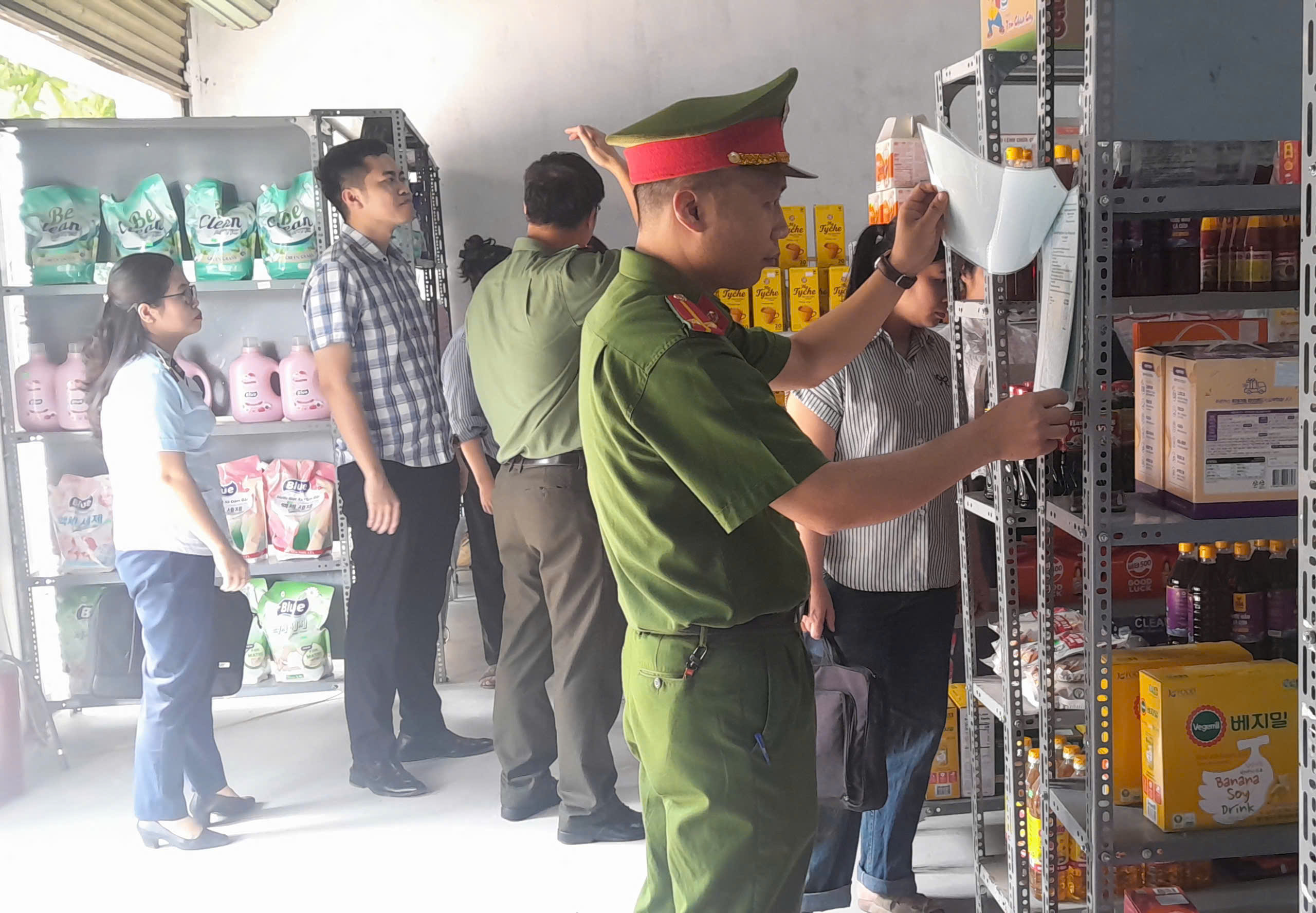 Thiệu Hóa tăng cường kiểm tra an toàn thực phẩm trên địa bàn