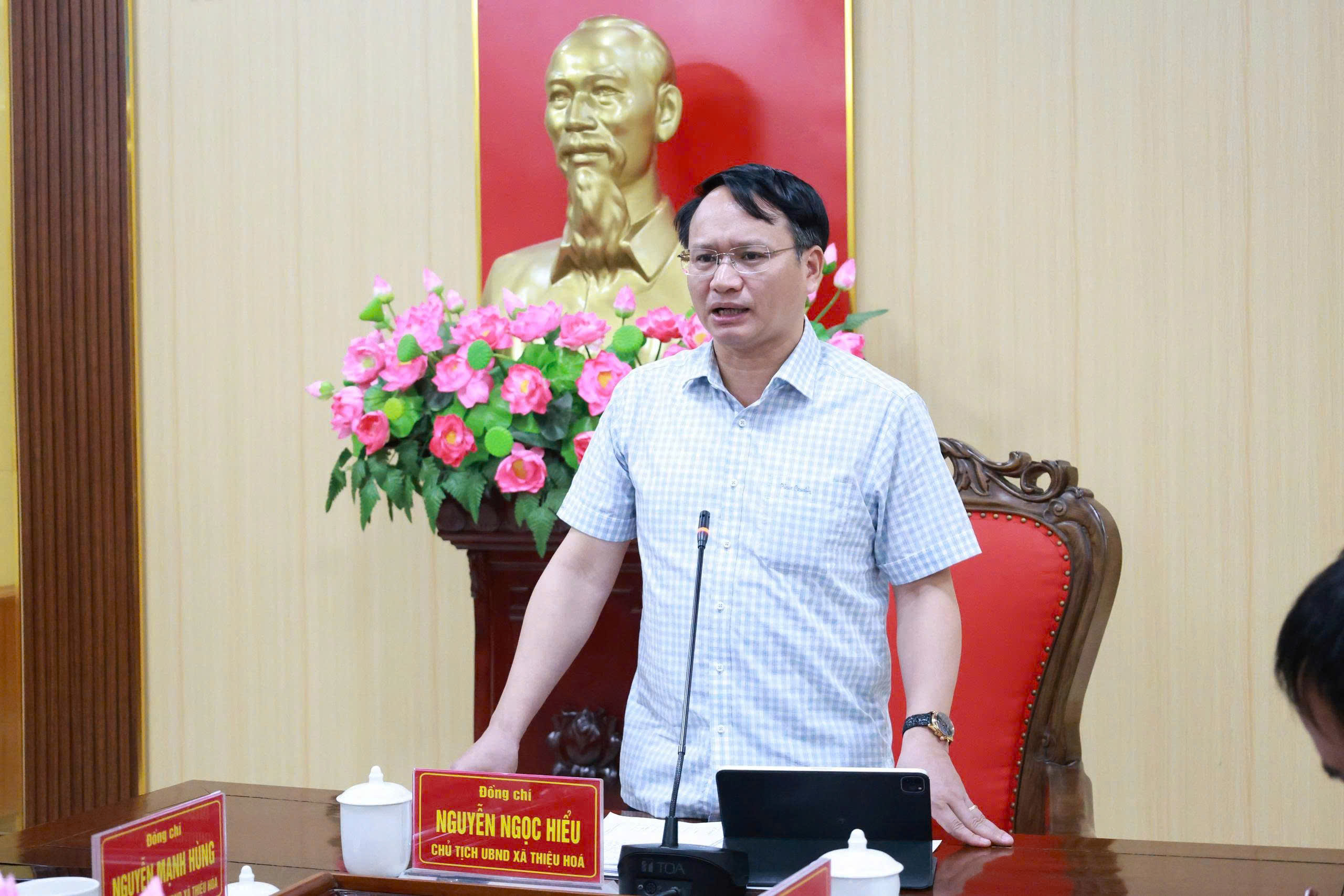 Anh-tin-bai