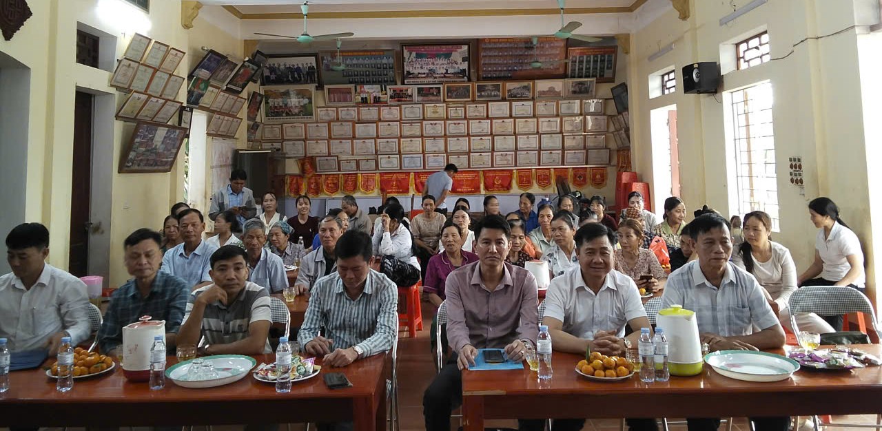HỘI NÔNG DÂN XÃ CÔNG CHÍNH KHAI GIẢNG LỚP DẠY NGHỀ MÂY TRE ĐAN CHO HỘI VIÊN NÔNG DÂN VÀ NHÂN DÂN THÔN ĐOÀI ĐẠO, XÃ CÔNG CHÍNH