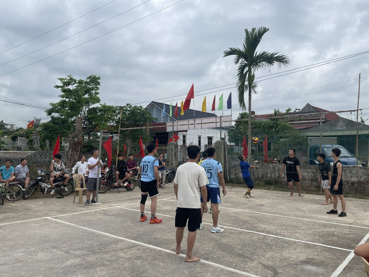 Anh-tin-bai