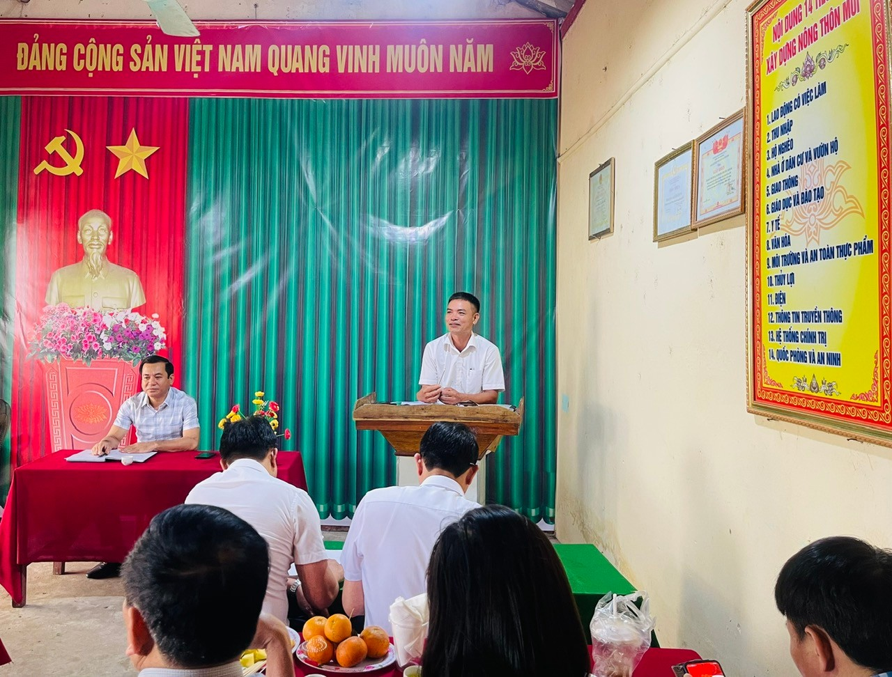 THƯỜNG TRỰC ĐẢNG ỦY XÃ CÔNG CHÍNH TỔ CHỨC ĐOÀN CÔNG TÁC LÀM VIỆC VỚI CẤP ỦY CHI BỘ, BAN CTMT THÔN  YÊN NẪM VÀ THÔN YÊN LAI 