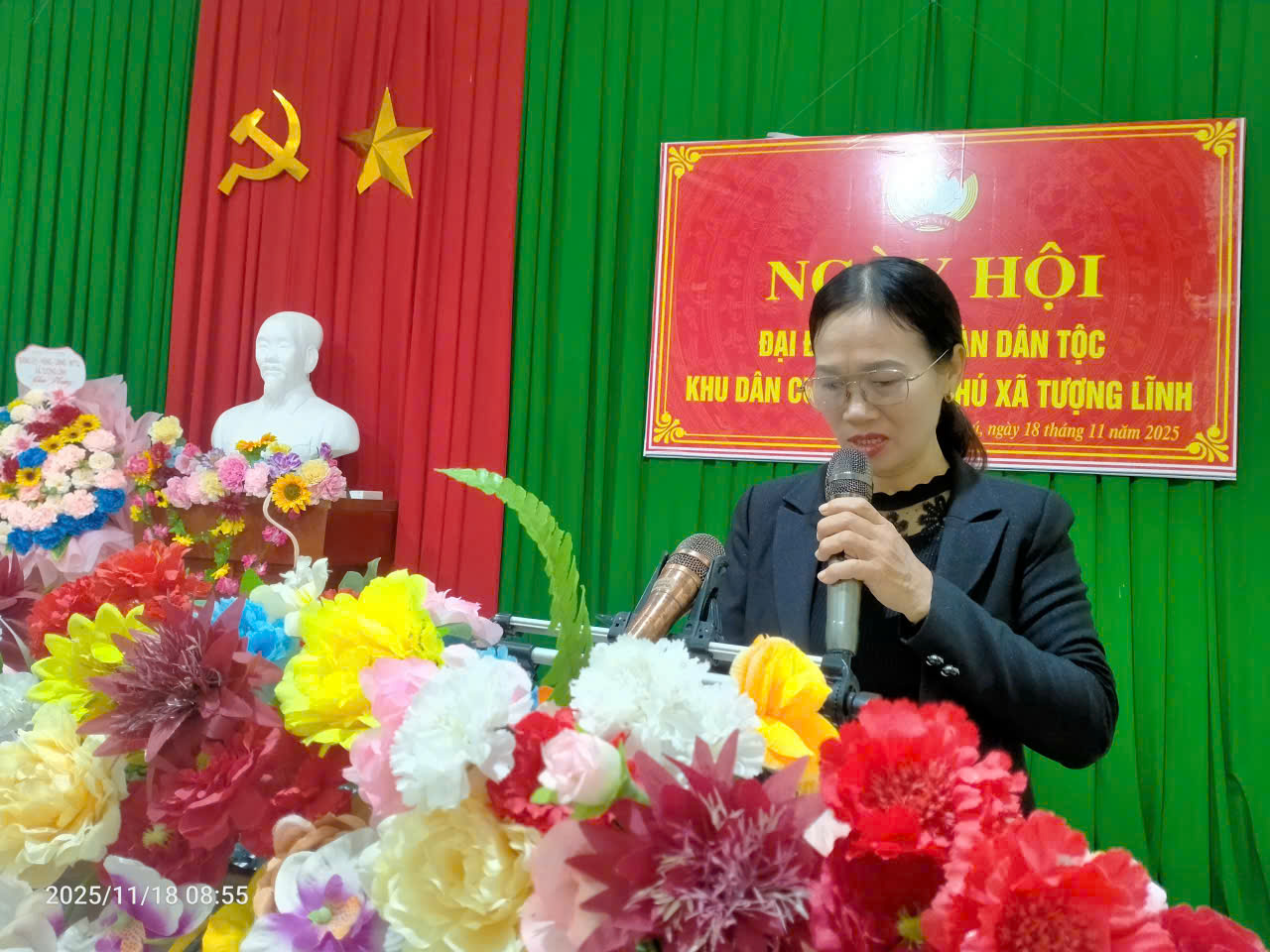 Description: C:\Users\User\Desktop\tri phu\z7238999435892_66f2ccf87d394616df83b8adde91d4e4.jpg