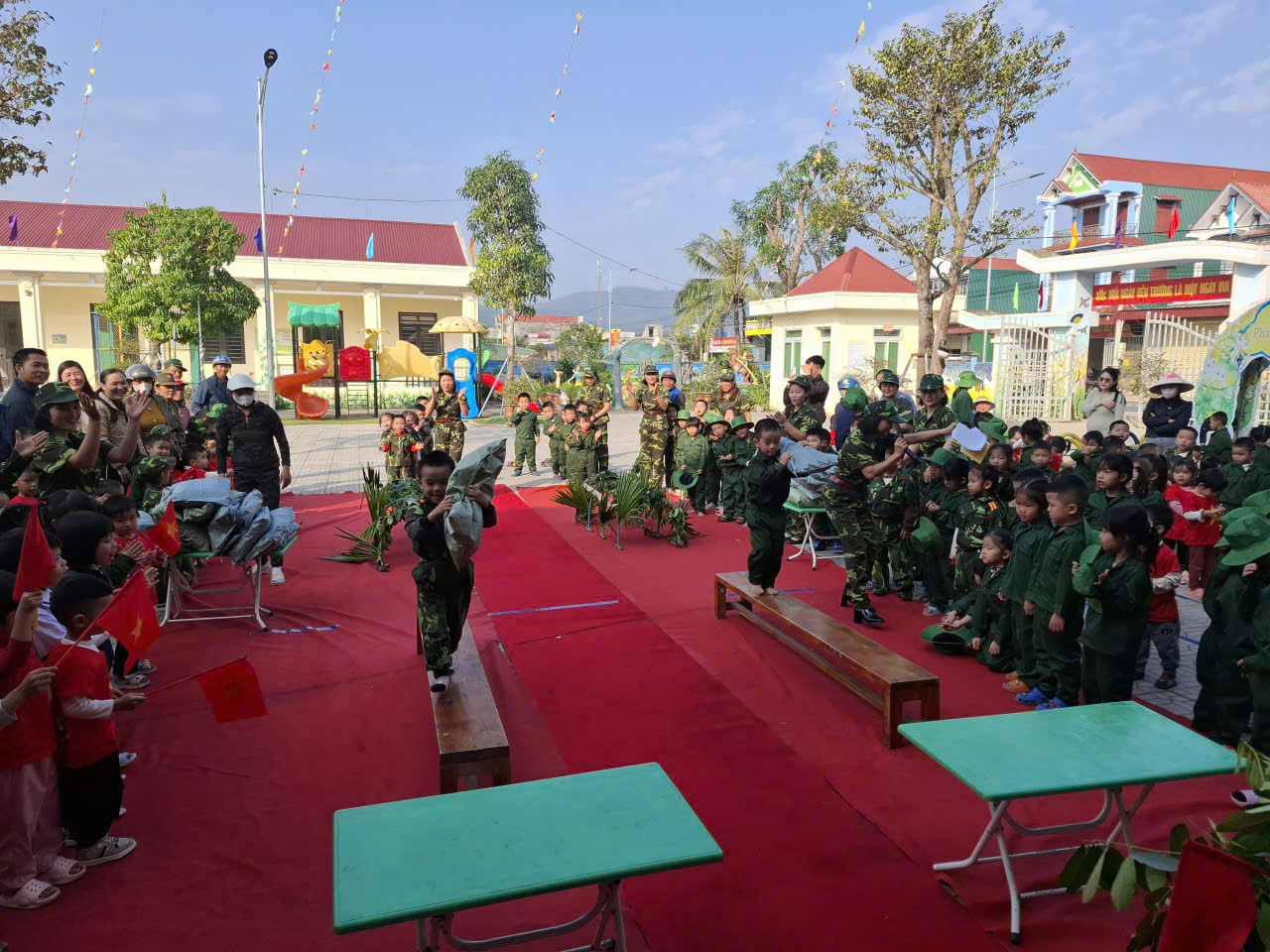 Description: C:\Users\User\Desktop\gặp măt\New folder\z7341939225002_8369c414fb2e6acb3cb5e6df003ab82b.jpg