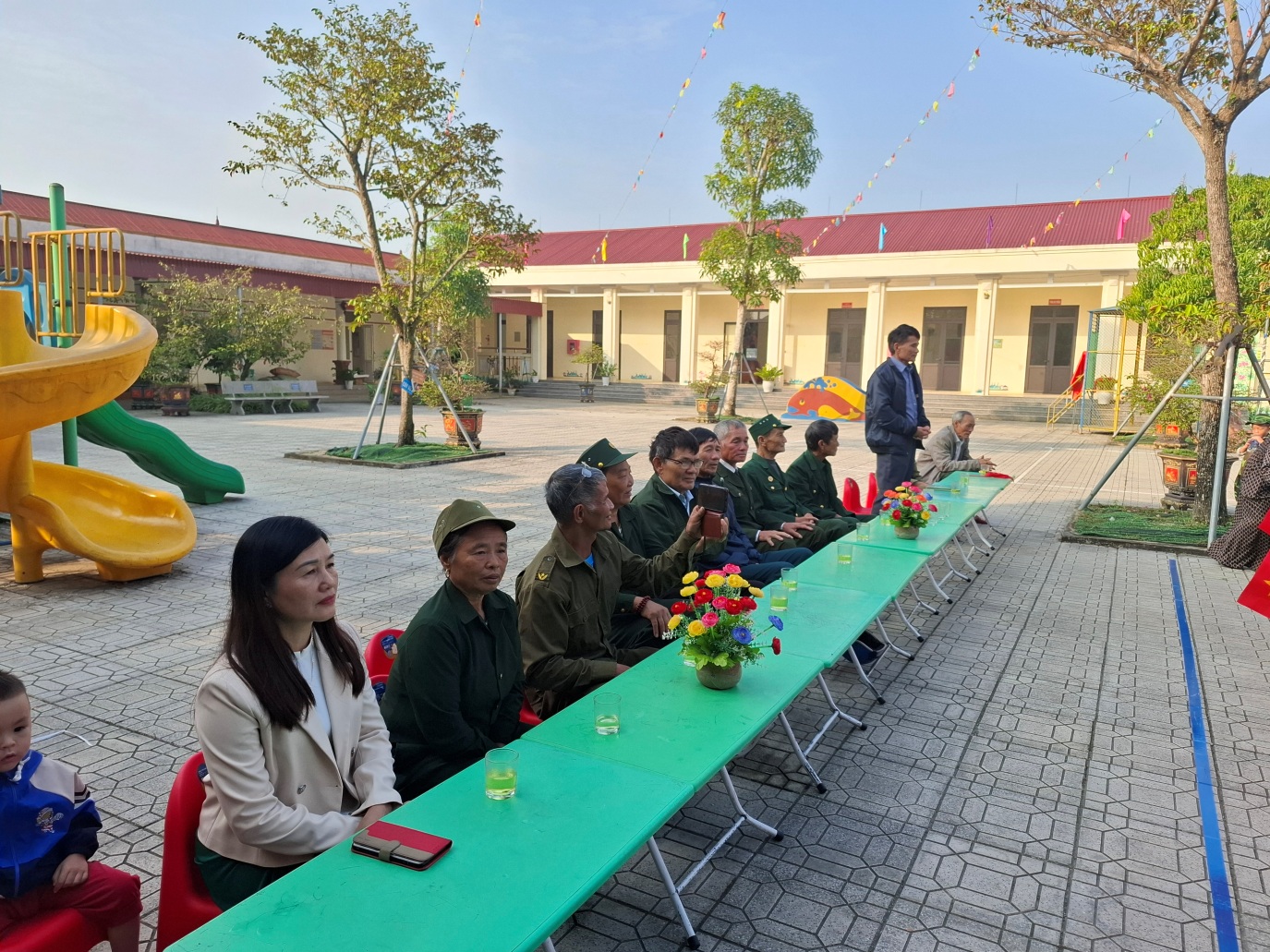 Description: C:\Users\User\Desktop\gặp măt\New folder\20251218_082136_1.jpg