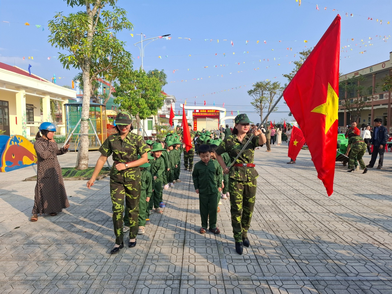 Description: C:\Users\User\Desktop\gặp măt\New folder\20251218_082736_1.jpg