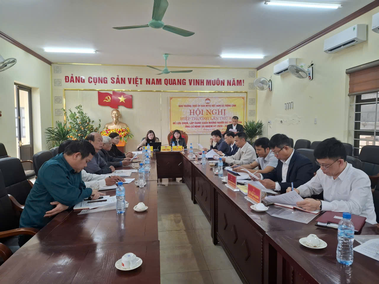 Description: C:\Users\User\Desktop\the thao\New folder\z7524958543315_86df4ae47f0f61bd2ab5c45f5ea25b3a.jpg