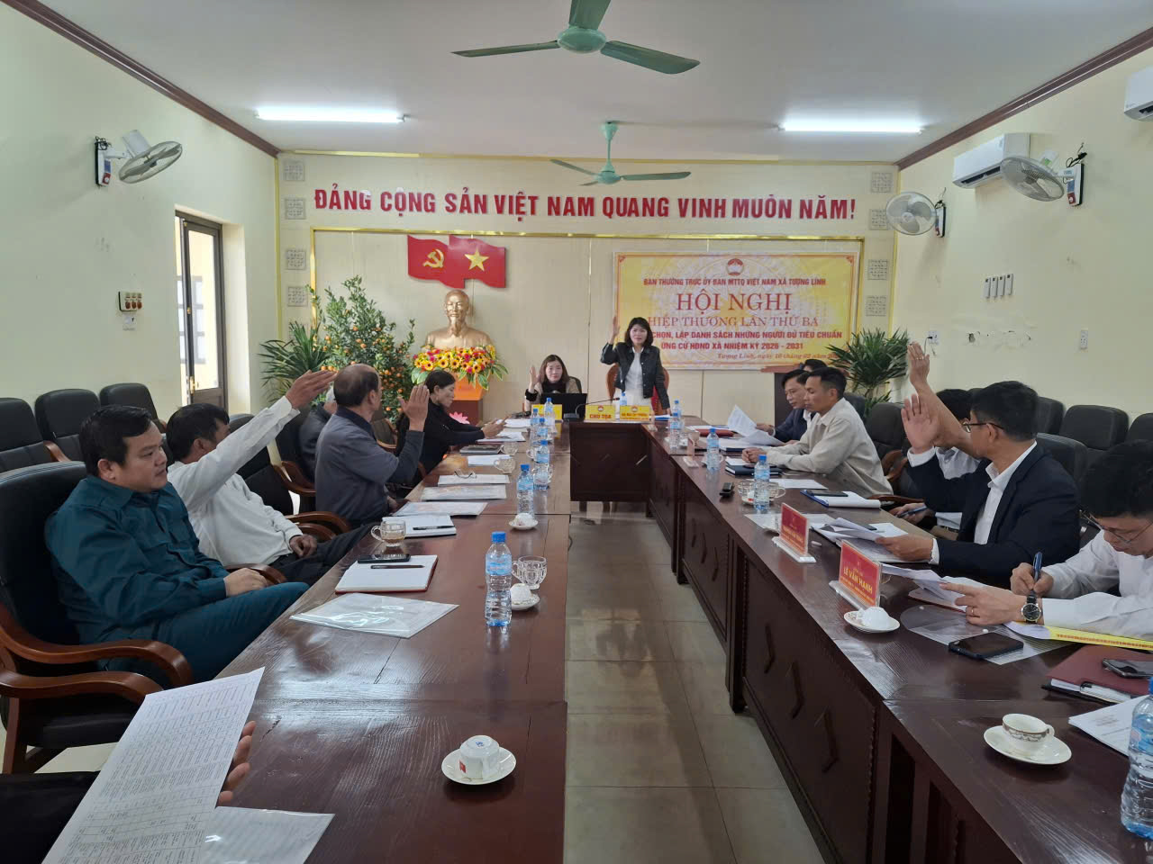 Description: C:\Users\User\Desktop\the thao\New folder\z7524958565679_50d699451c5e8d19b864816a89da2be1.jpg