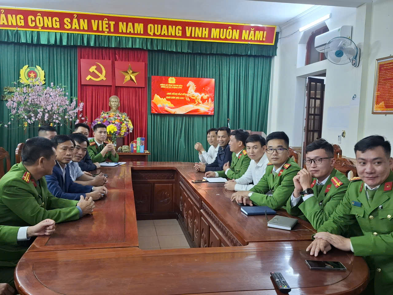 Description: C:\Users\User\Desktop\30\z7539785964392_7d301b4bd80fc6d6433120c1a6272d2d.jpg