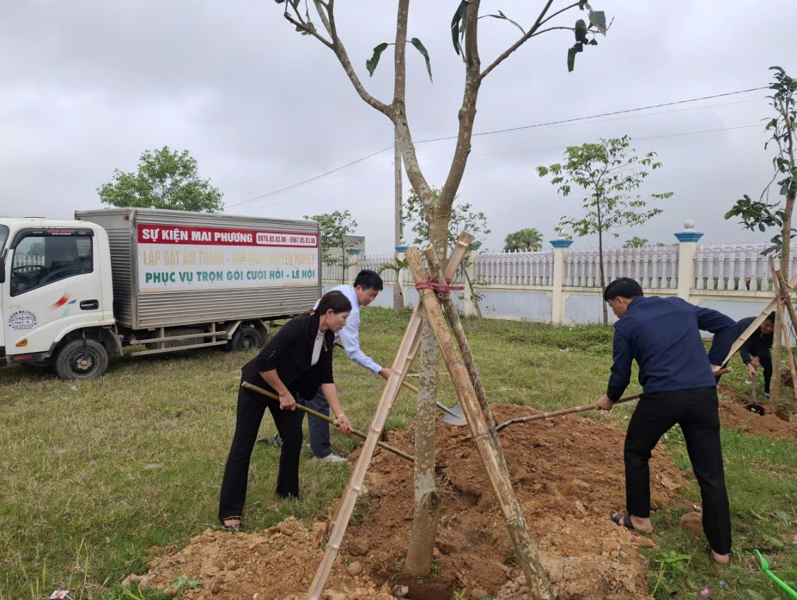 Description: C:\Users\User\Desktop\trong cay\z7552712308082_472bed866bce0e2577ce715cc971dc7d.jpg