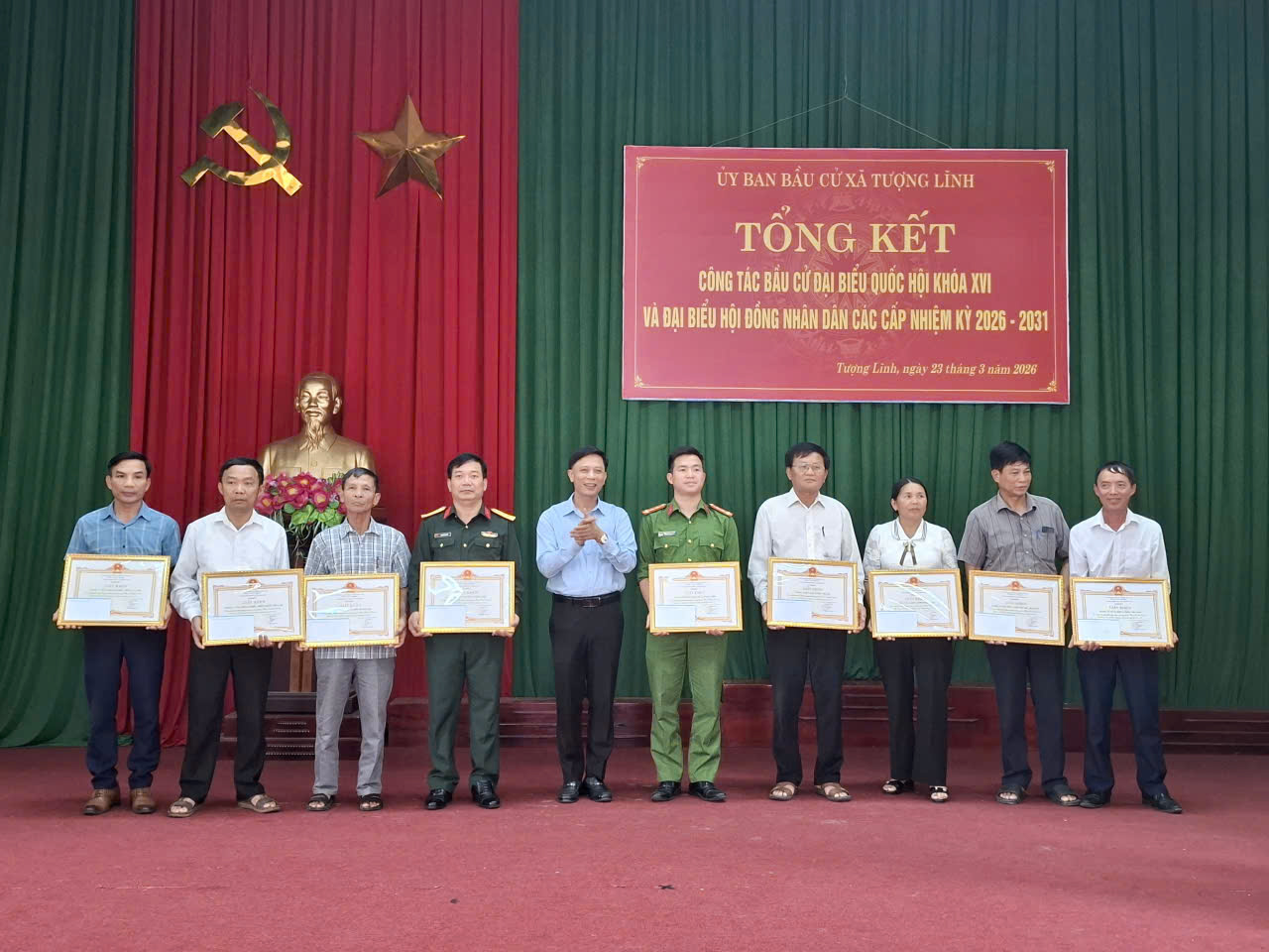 Description: C:\Users\User\Desktop\23.3\z7649790297810_8f26f005b4b65f9b8b20efb66062531a.jpg