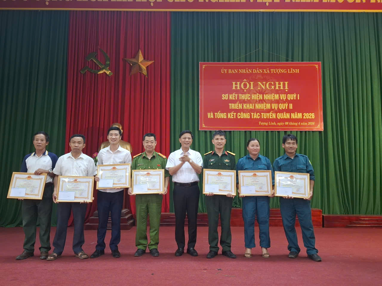 Description: C:\Users\User\Desktop\08.04\z7706230298709_af65fd5ee083170ee4f33154a7b1fa6e.jpg