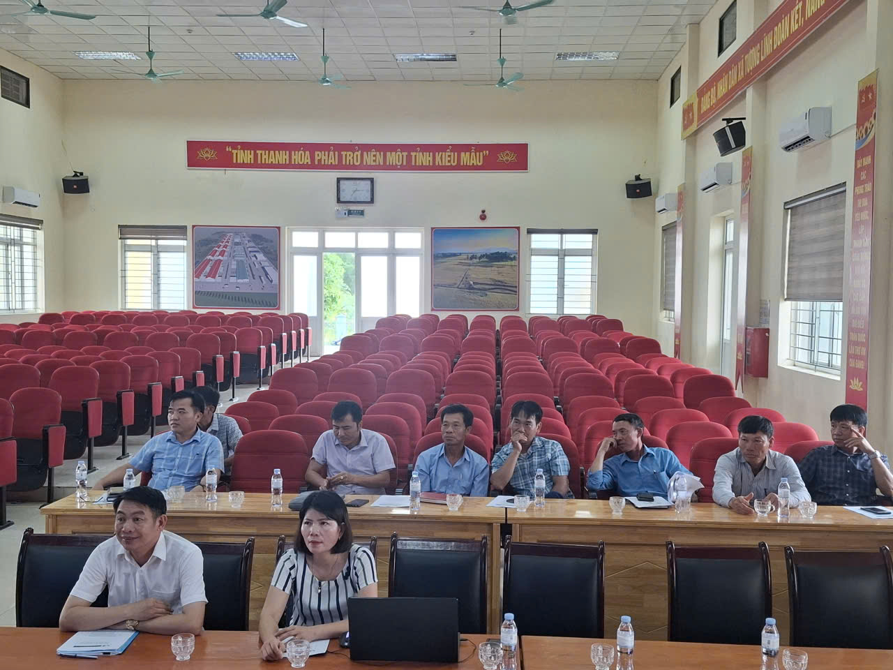 Description: C:\Users\User\Desktop\nươc sạch\z7844944958038_e6c6da44b9d453fd2b8d756f39c0eba5.jpg