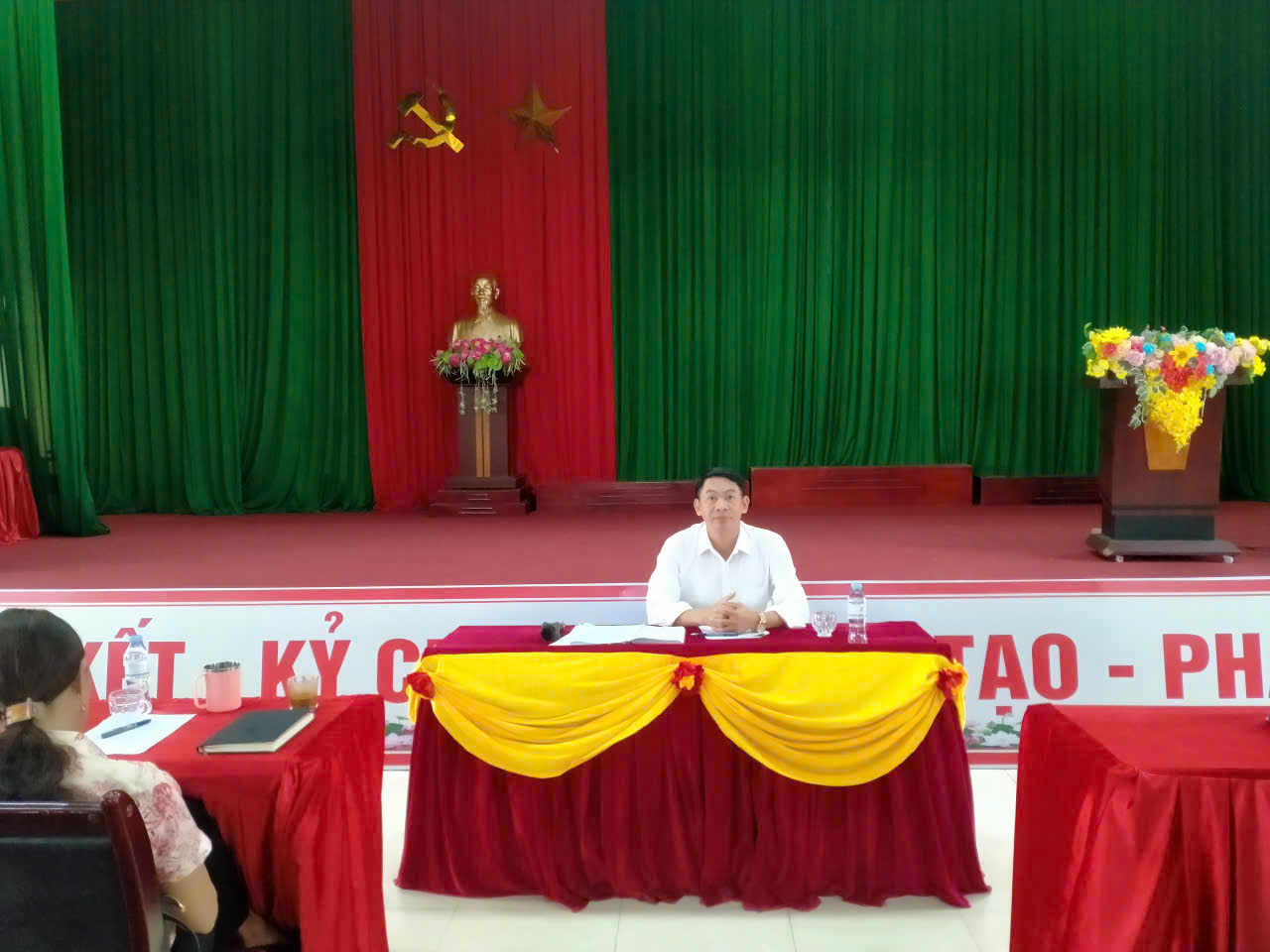 Xã Tượng Lĩnh tổ chức hội nghị triển khai tiêm phòng gia súc, gia cầm đợt 2 năm 2025 và sản xuất vụ đông  2025-2026