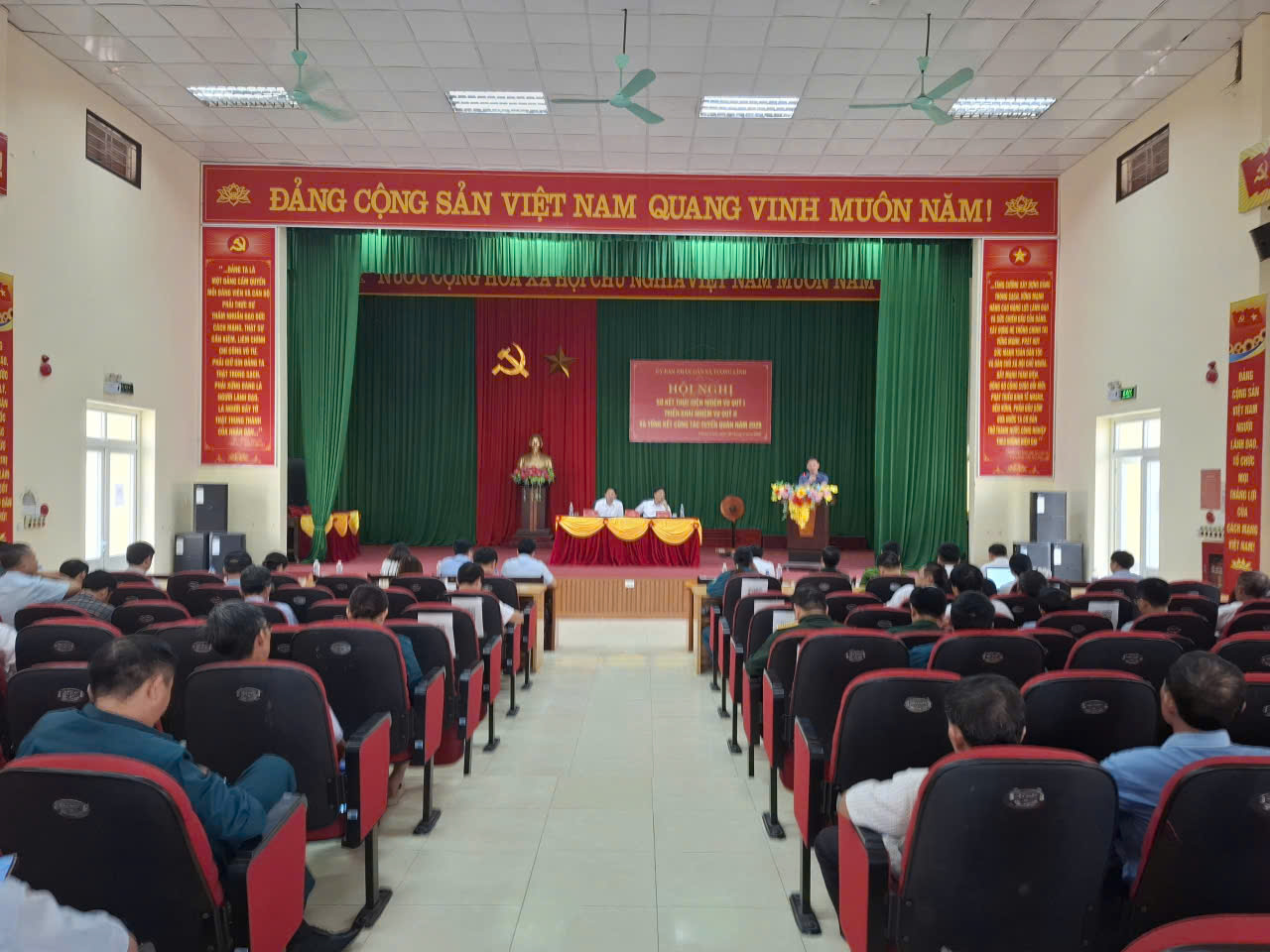 UBND XÃ TƯỢNG LĨNH TỔ CHỨC HỘI NGHỊ SƠ KẾT CÔNG TÁC QUÝ I, TRIỂN KHAI NHIỆM VỤ QUÝ II VÀ TỔNG KẾT CÔNG TÁC TUYỂN QUÂN NĂM 2026
