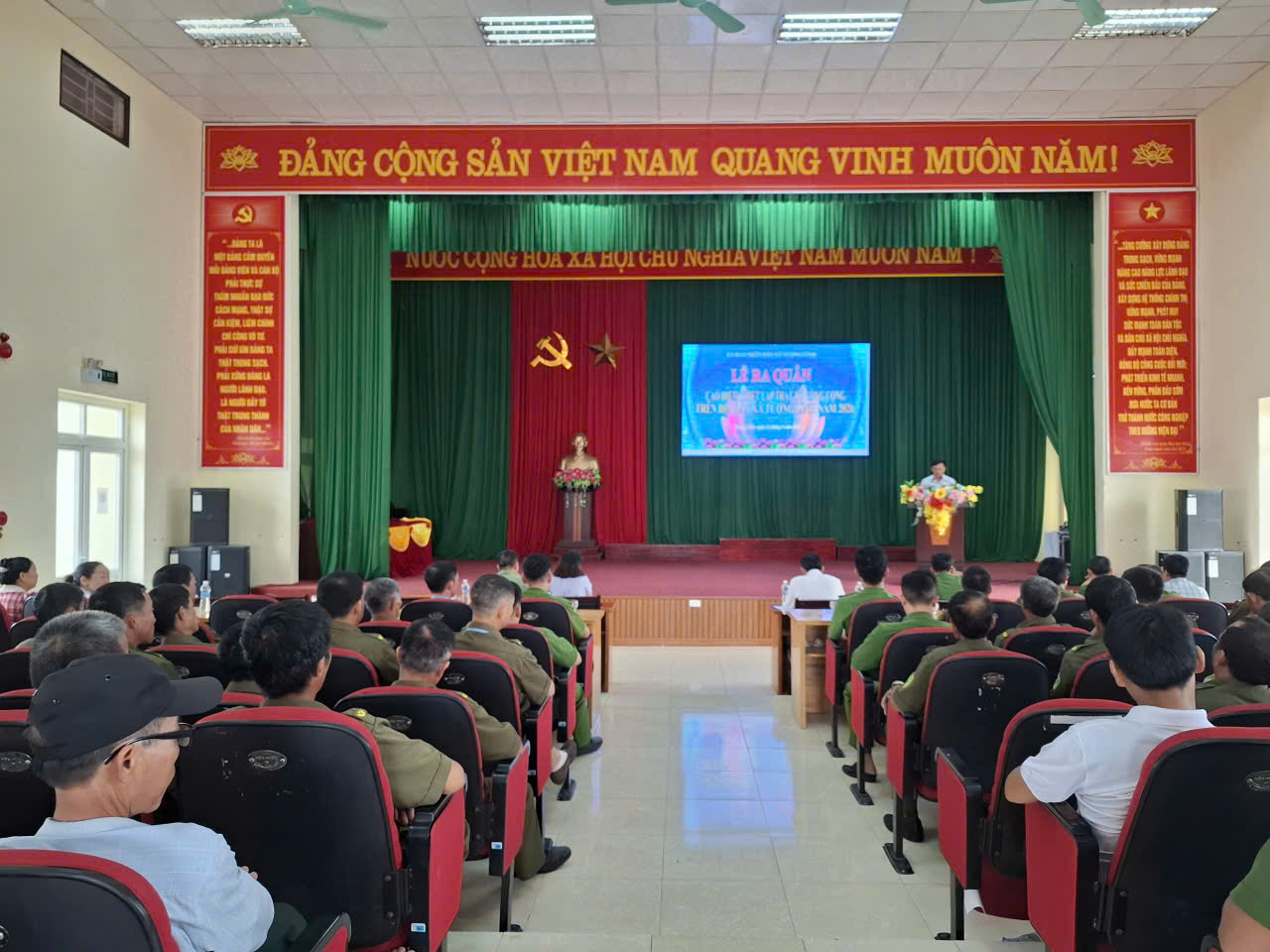 UBND xã Tượng Lĩnh tổ chức Lễ ra quân cao điểm thiết lập trật tự công cộng trên địa bàn xã năm 2026.