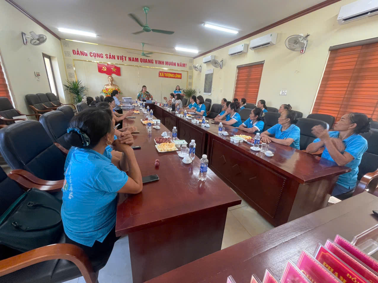 Đoàn kiểm tra Hội LHPN tỉnh Thanh Hóa thăm, làm việc với Hội LHPN xã Tượng Lĩnh.