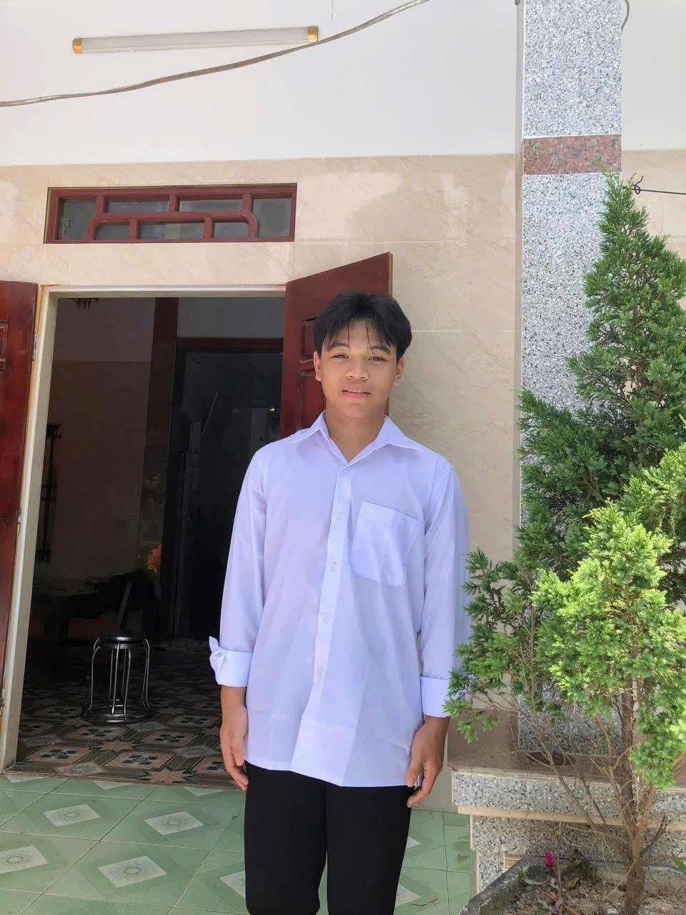 Anh-tin-bai