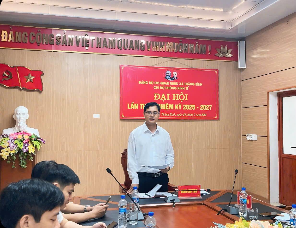 Đại hội Chi bộ phòng kinh tế xã Thăng bình lần thứ Nhất, nhiệm kỳ 2025-2027 