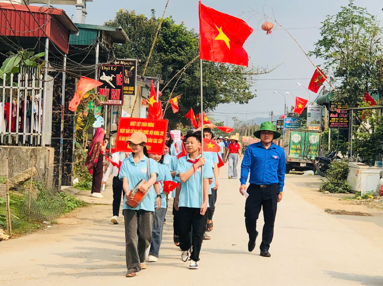 Anh-tin-bai