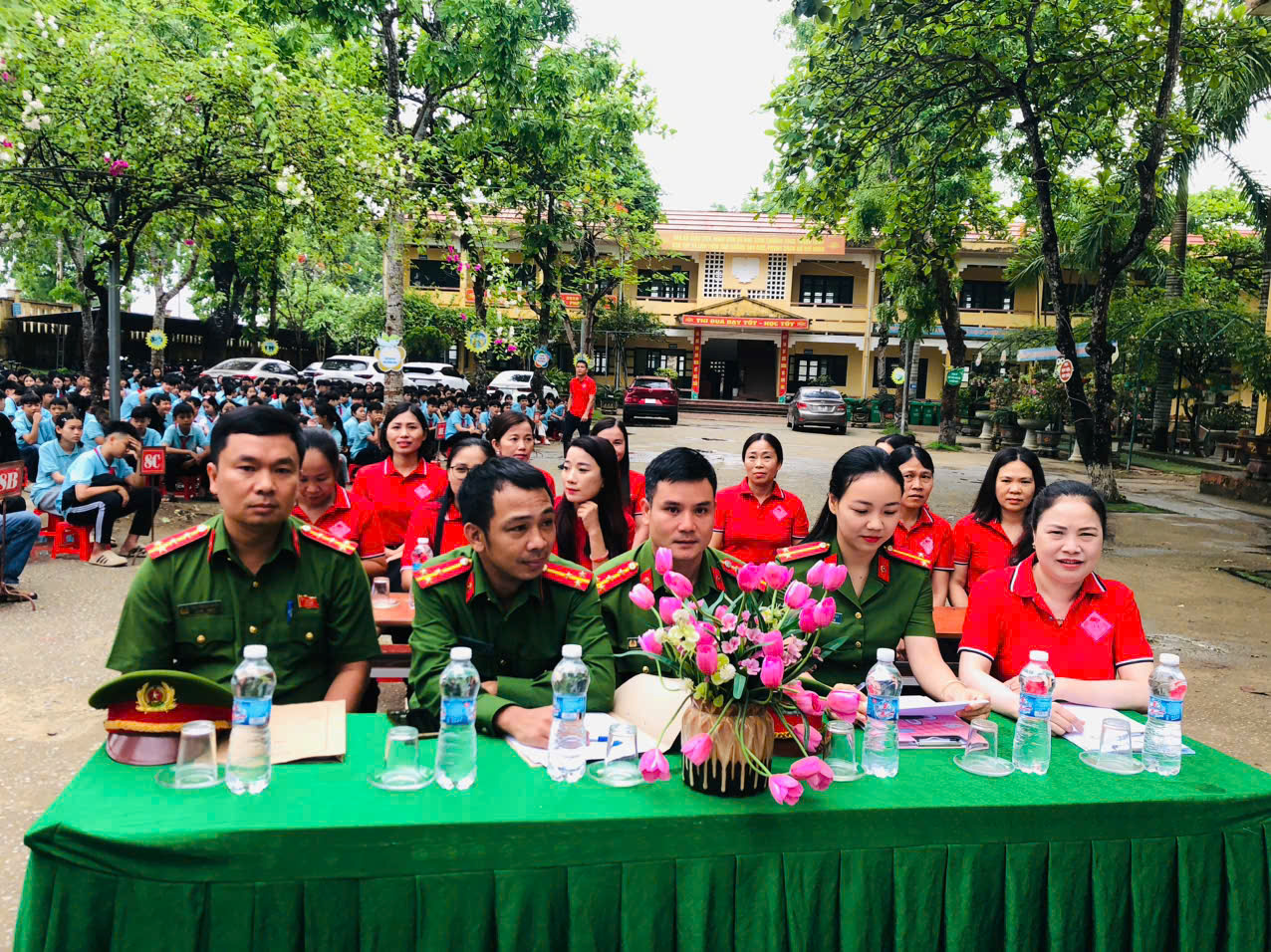 Anh-tin-bai
