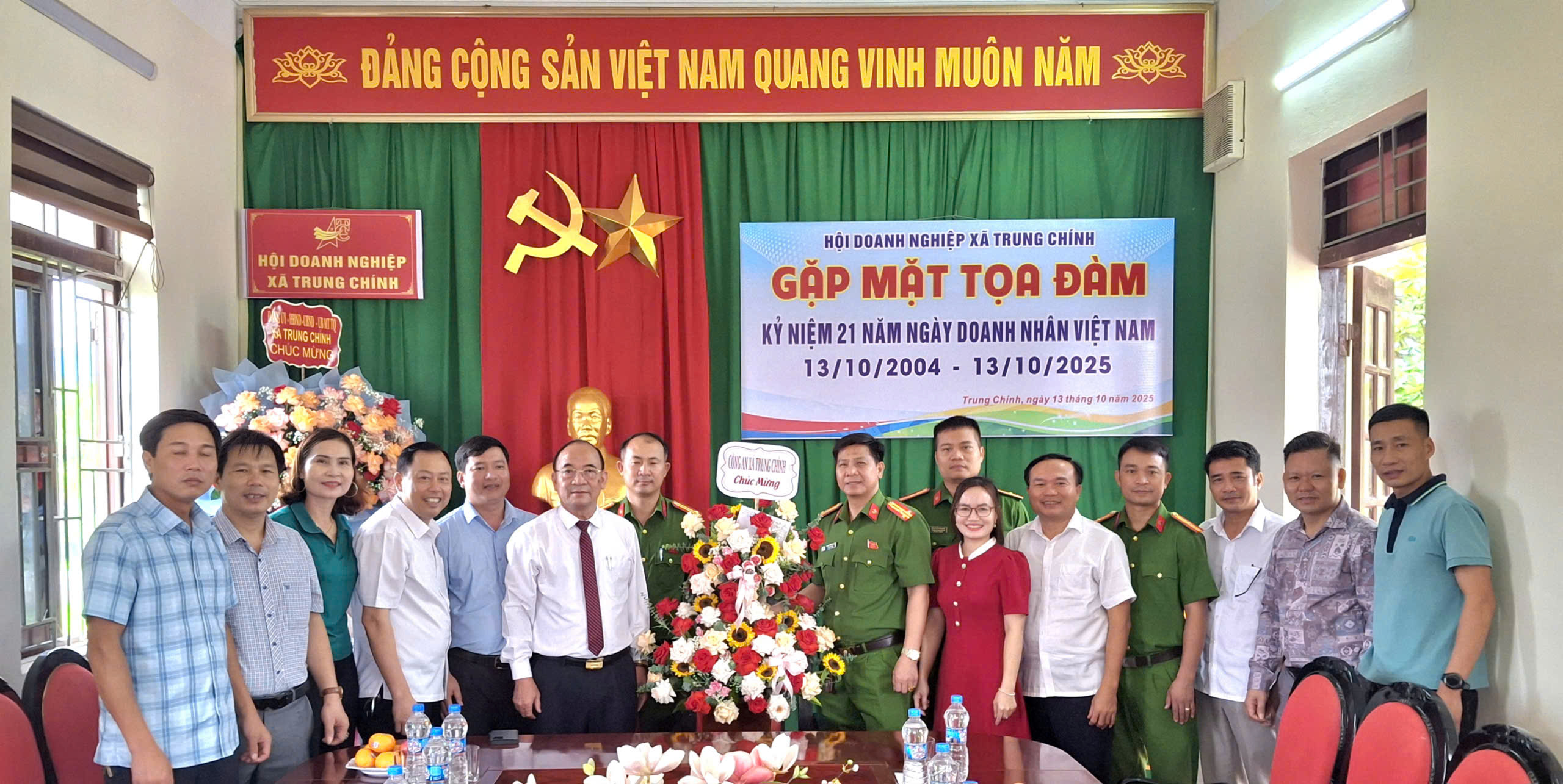 Anh-tin-bai