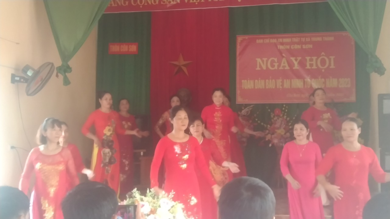 THÔN CÔN SƠN TỔ CHỨC NGÀY HỘI TOÀN DÂN BẢO VỆ AN NINH TỔ QUỐC