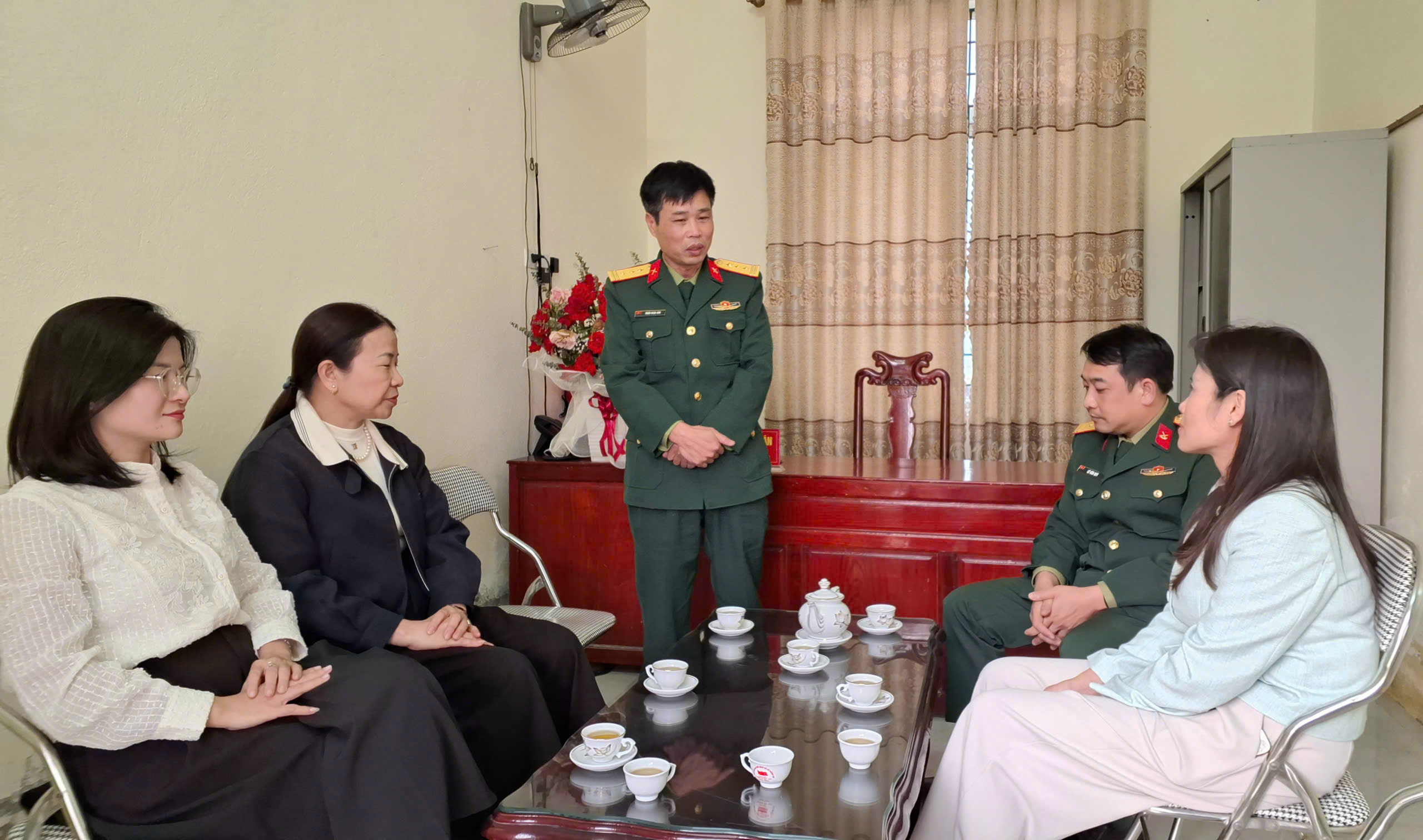 Anh-tin-bai