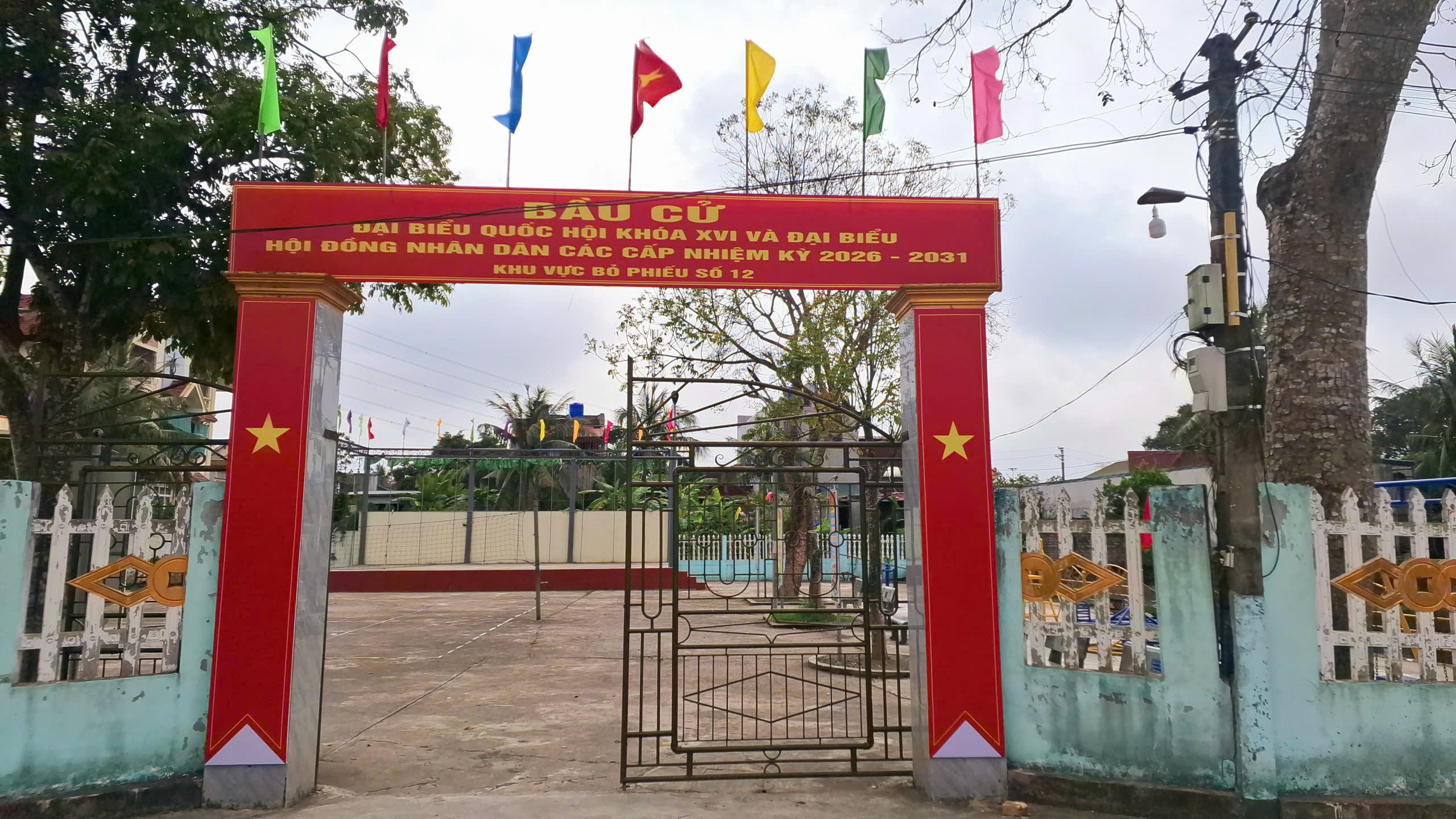 Anh-tin-bai
