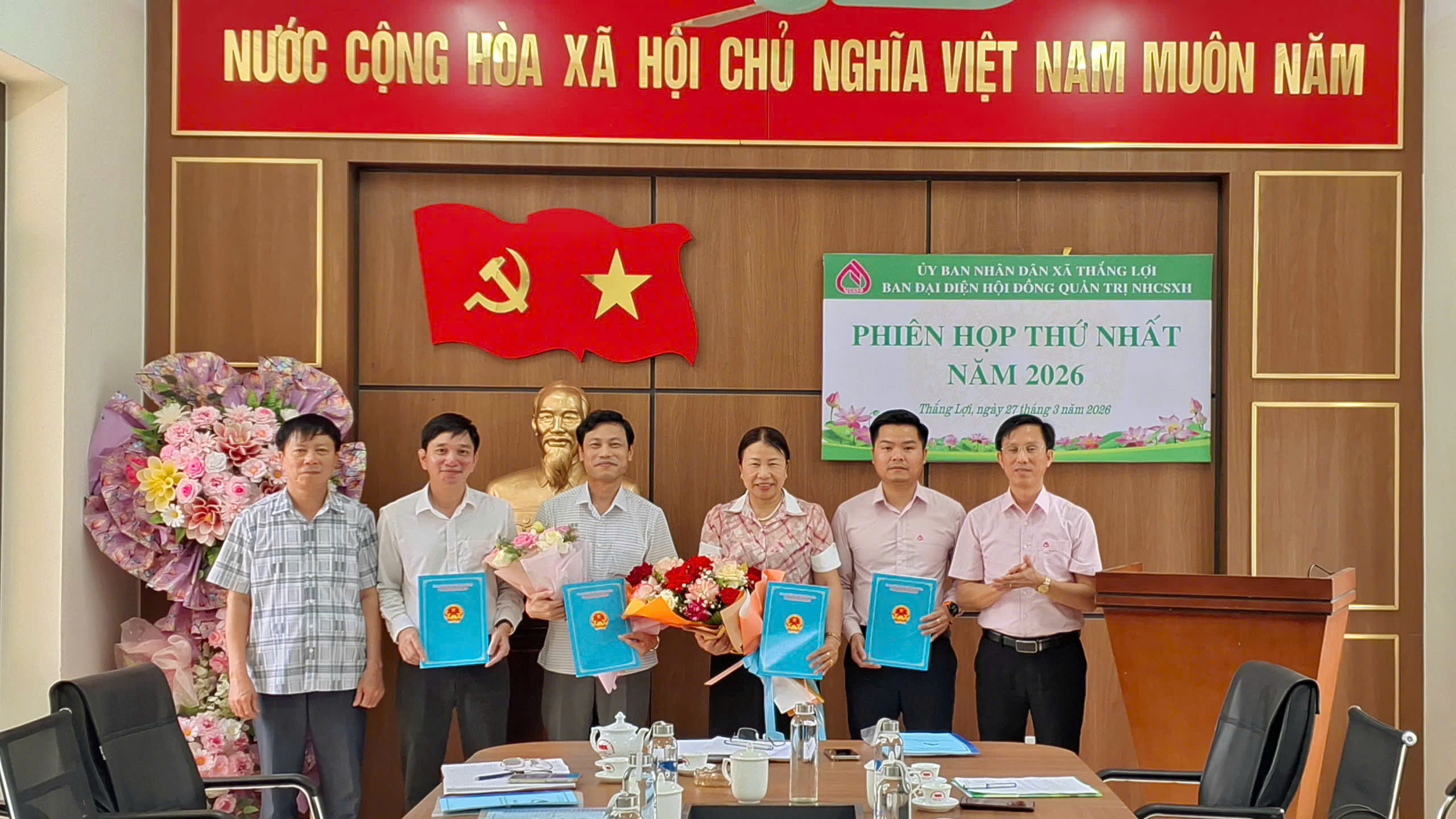 Phiên họp thứ Nhất Ban đại diện Hội đồng quản trị Ngân hàng chính sách xã hội xã Thắng Lợi