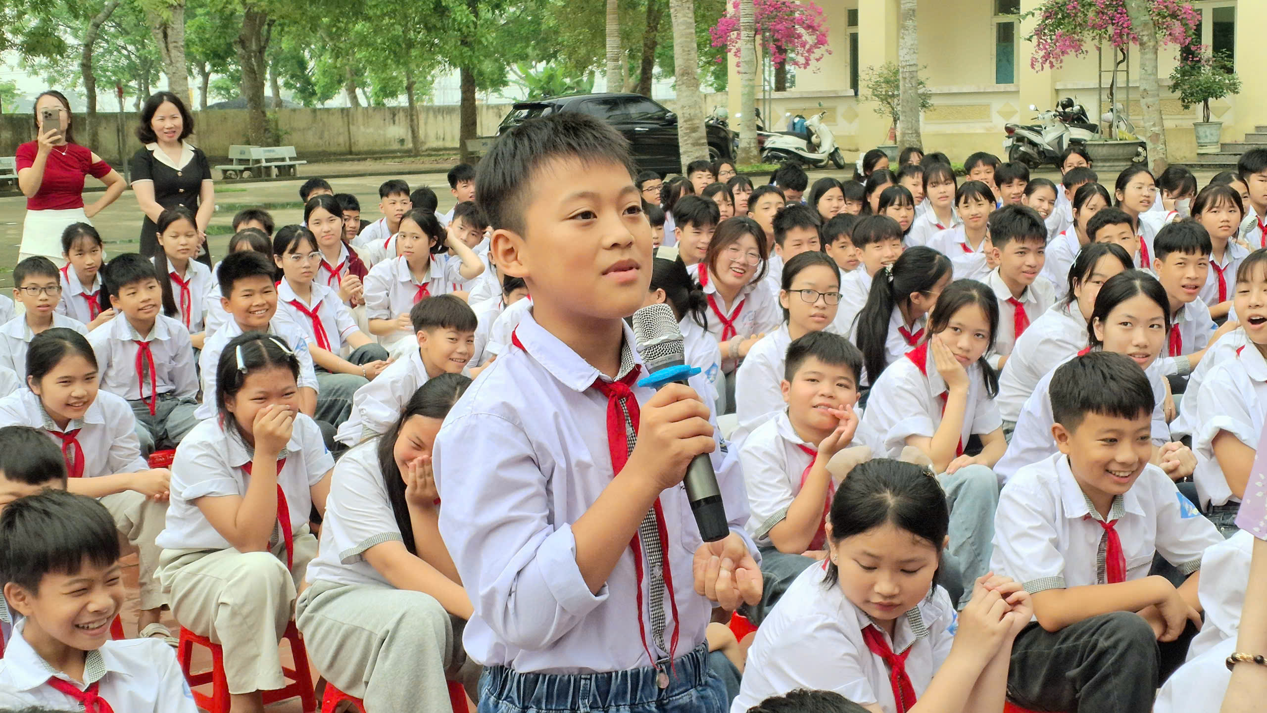 Anh-tin-bai