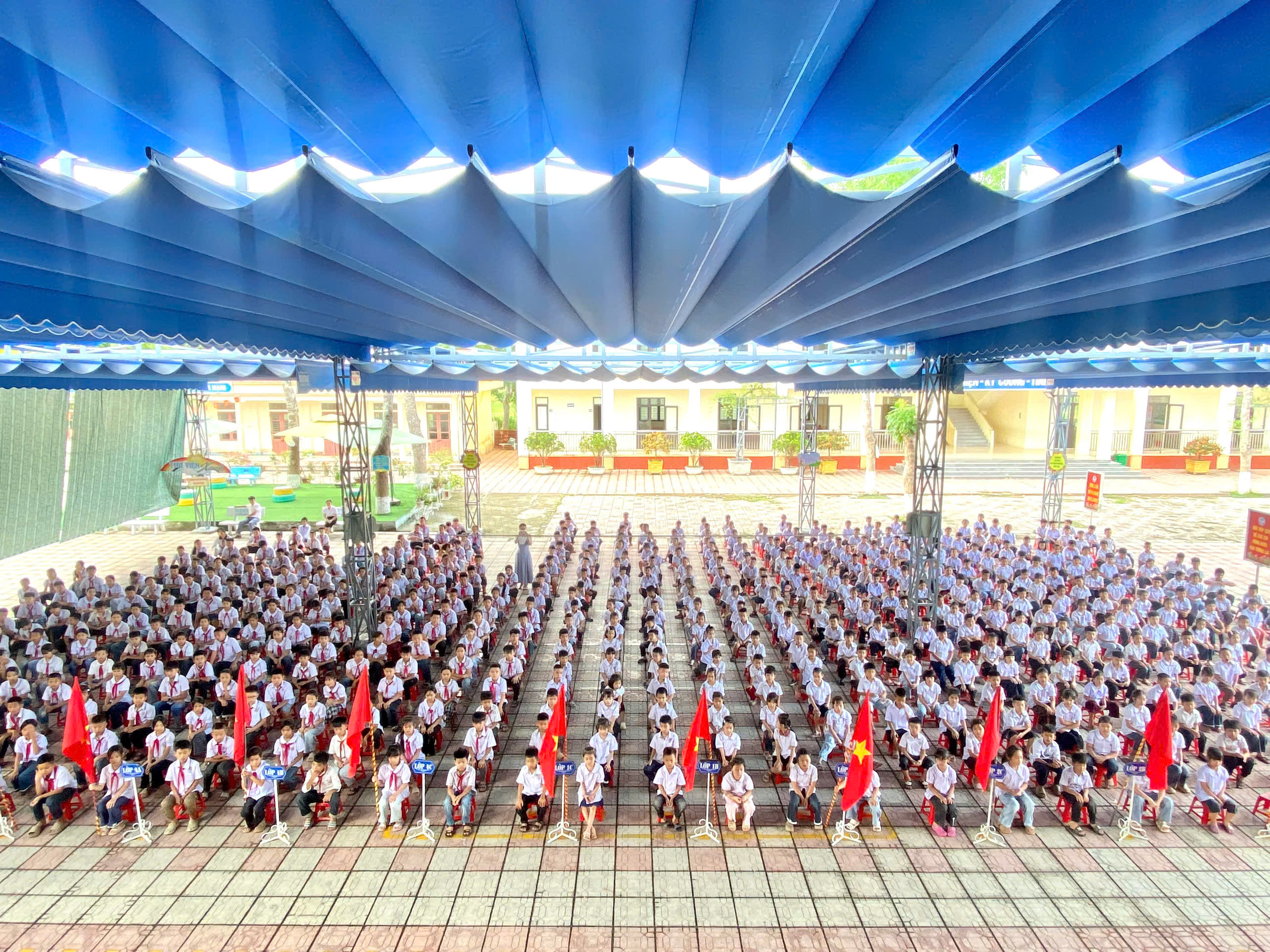 Anh-tin-bai