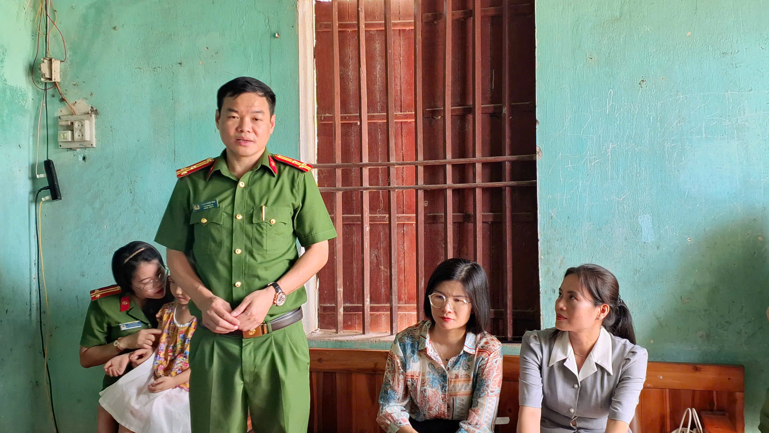 Anh-tin-bai