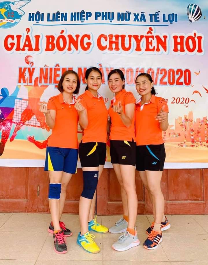 Bóng chuyền Hơi.JPG