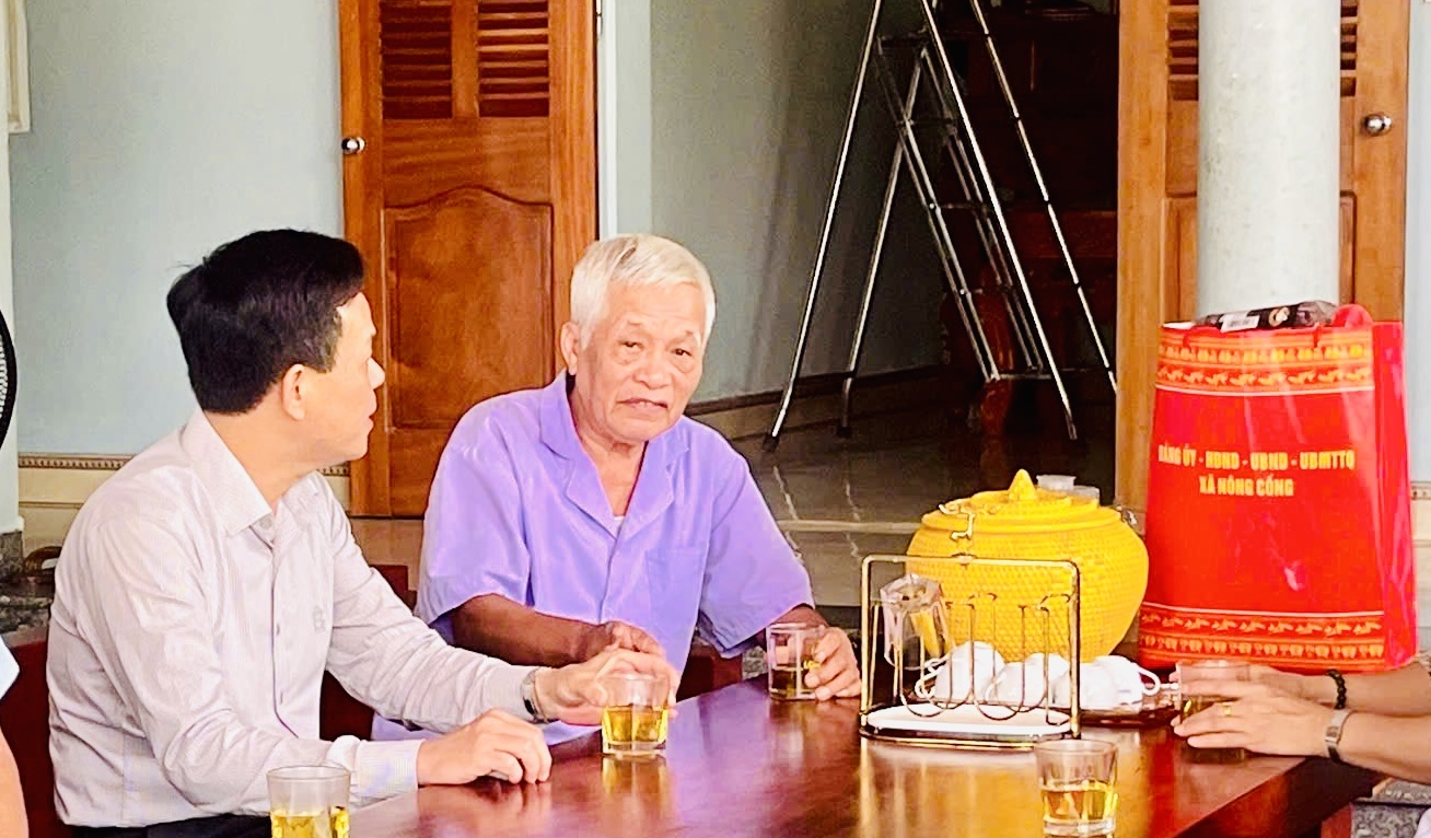 Anh-tin-bai