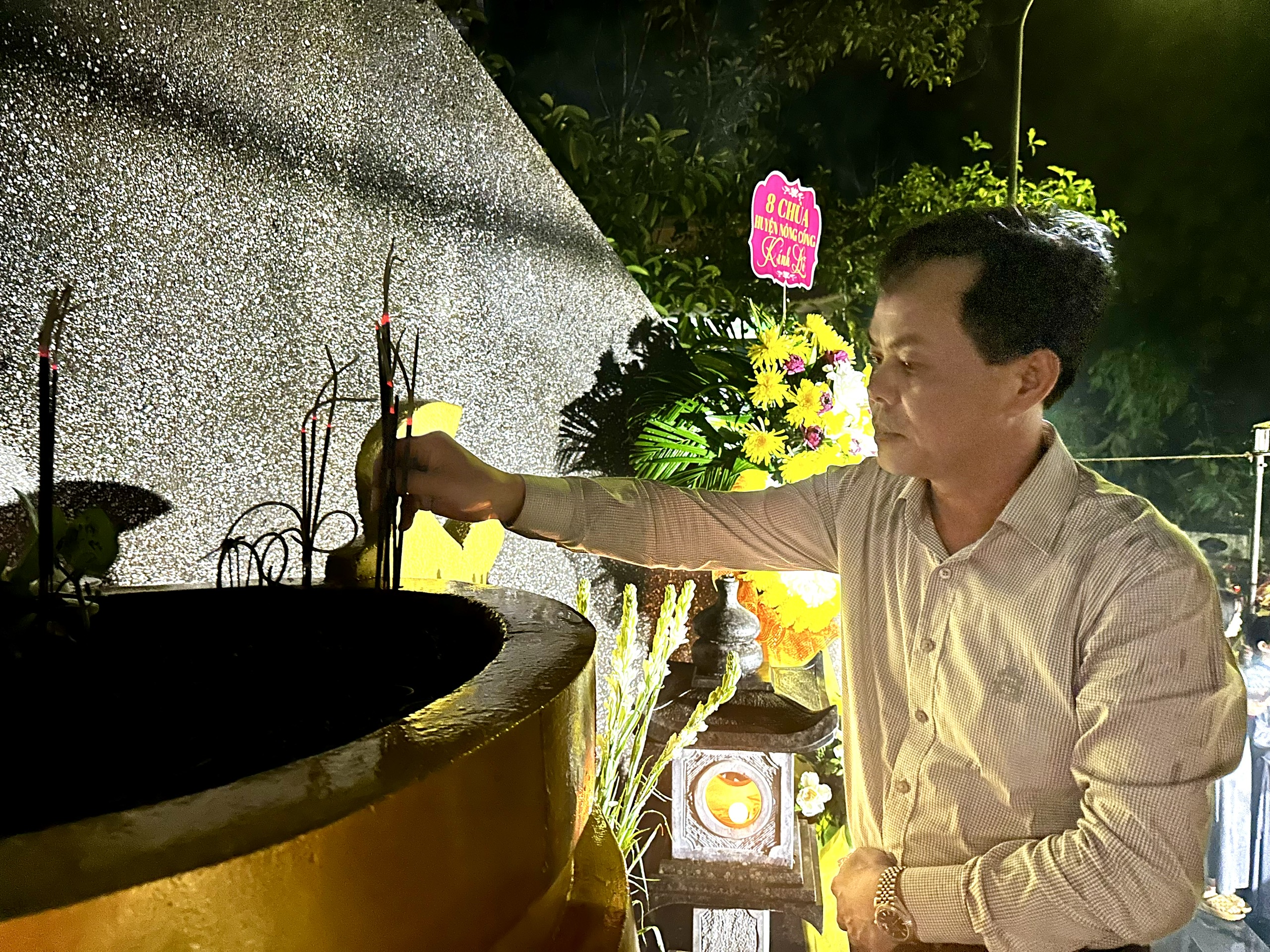 Anh-tin-bai