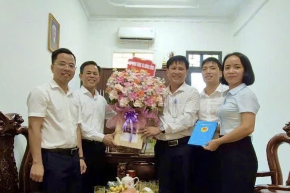 Anh-tin-bai