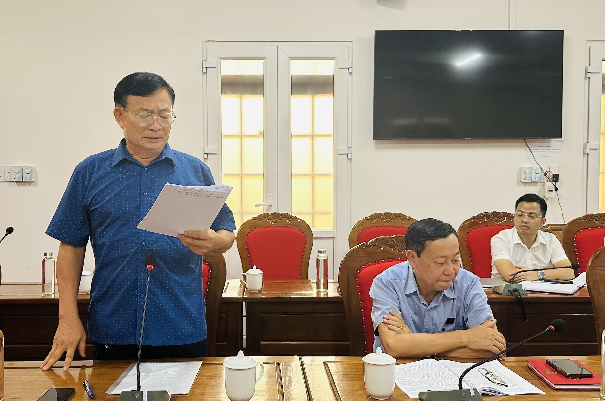 Anh-tin-bai