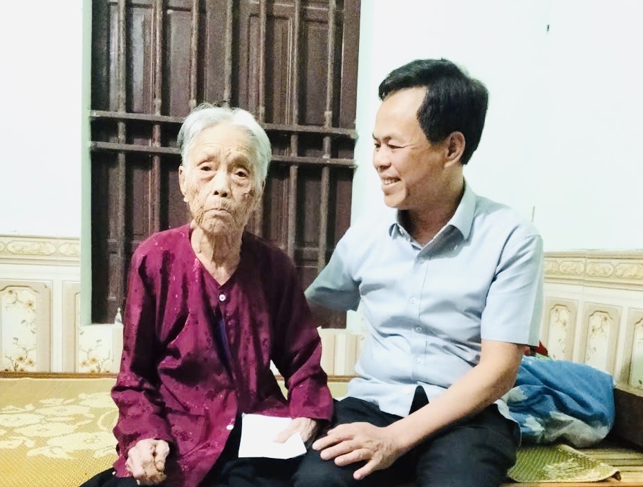 QUỸ THIỆN TÂM – TẬP ĐOÀN VINGROUP TRAO QUÀ TRI ÂN MẸ VIỆT NAM ANH HÙNG VÀ CÁC THƯƠNG BINH NẶNG TẠI XÃ NÔNG CỐNG