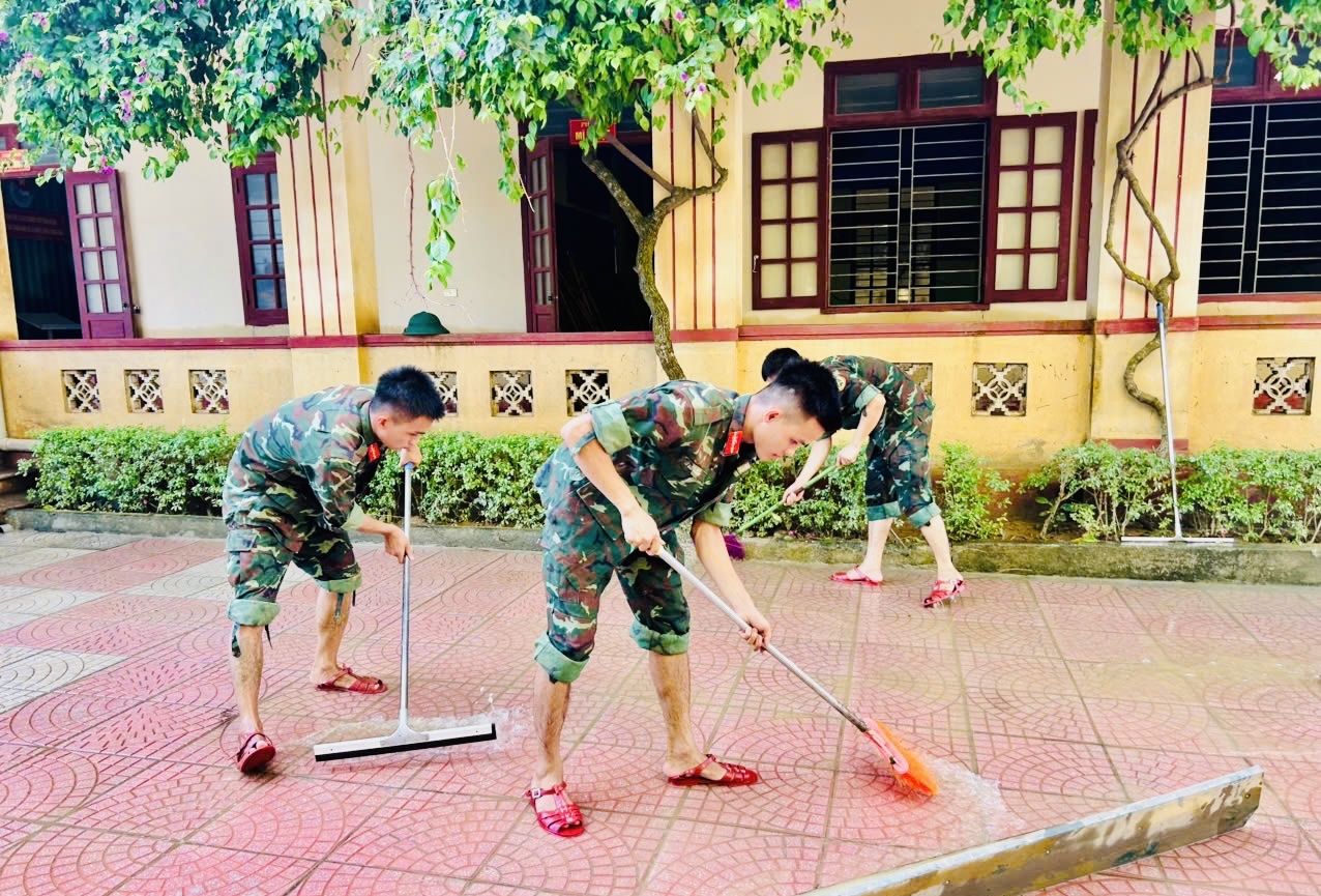 Anh-tin-bai