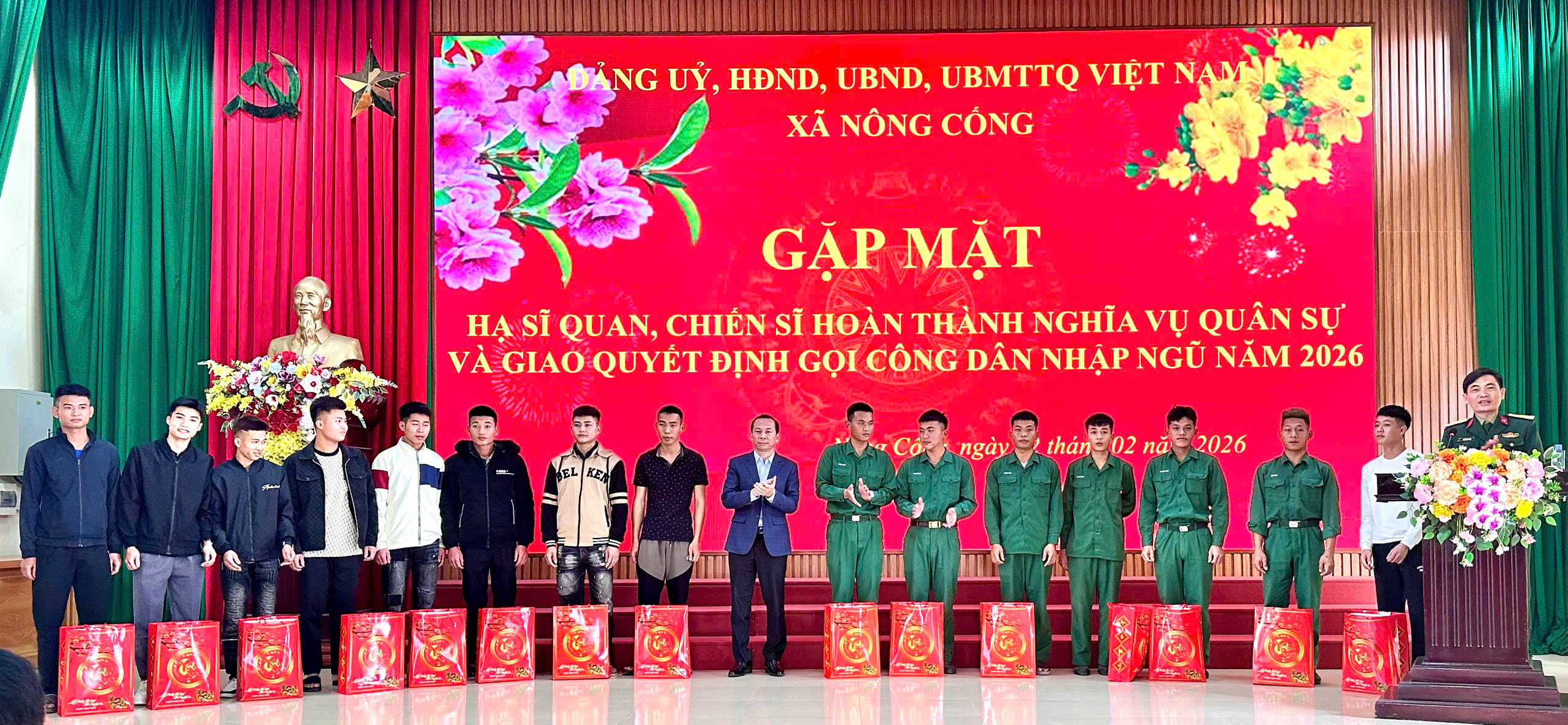 Xã Nông Cống gặp mặt hạ sĩ quan, chiến sĩ hoàn thành nghĩa vụ quân sự trở về địa phương và trao quyết định gọi công dân nhập ngũ năm 2026