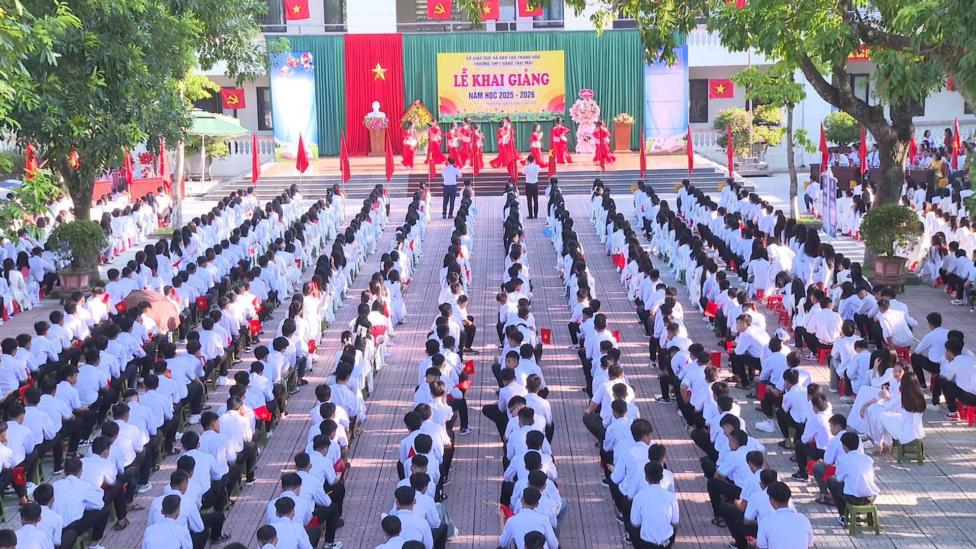 Hơn 8,5 nghìn học sinh xã vùng biển Quảng Bình hân hoan chào đón năm học mới