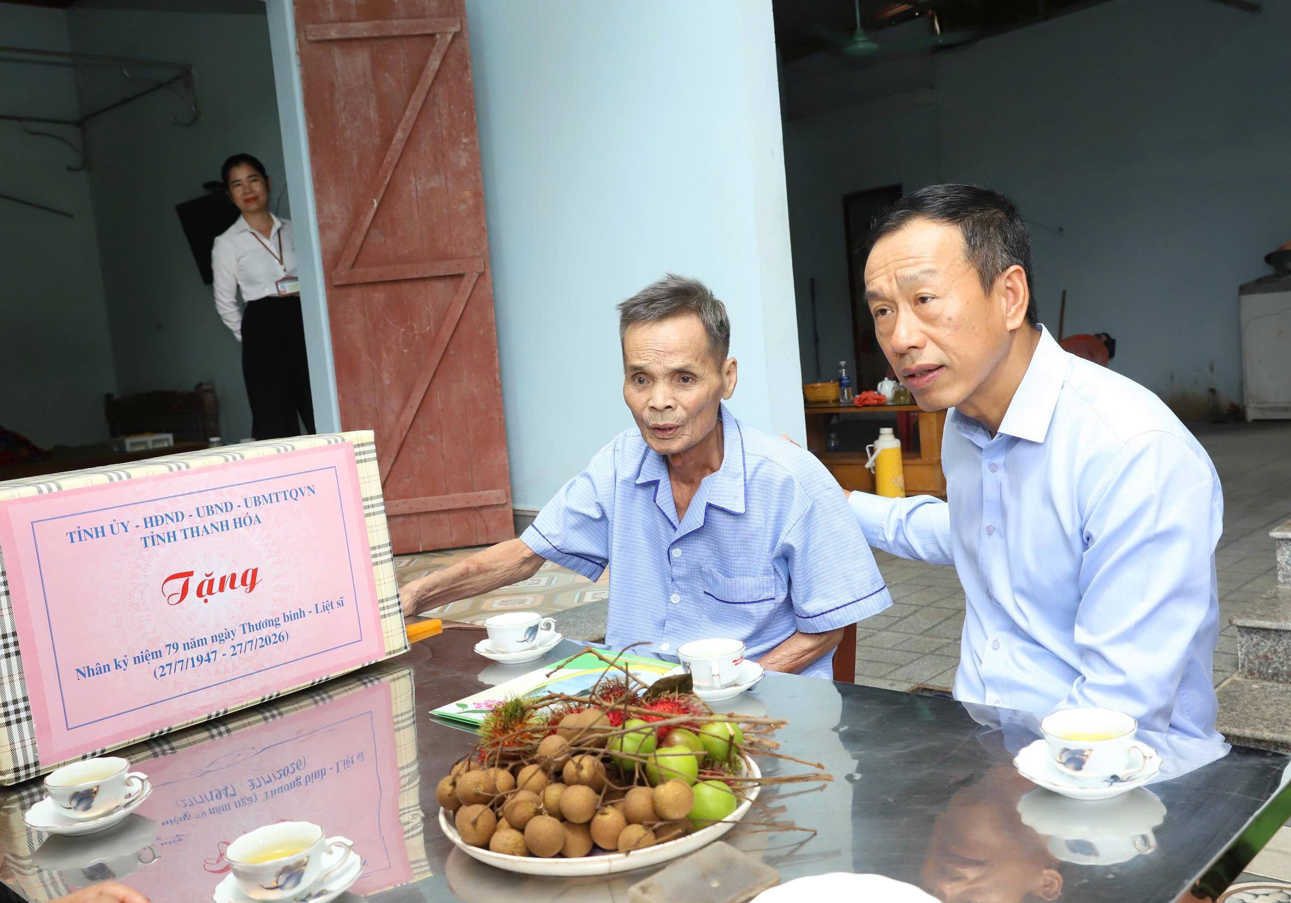 Anh-tin-bai