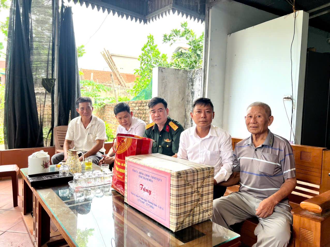 Anh-tin-bai