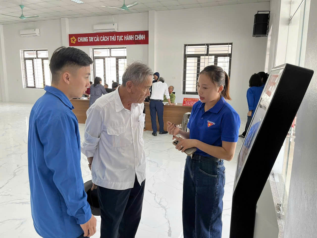 Đoàn Thanh niên xã Quảng Ninh phát huy vai trò xung kích trong chuyển đổi số