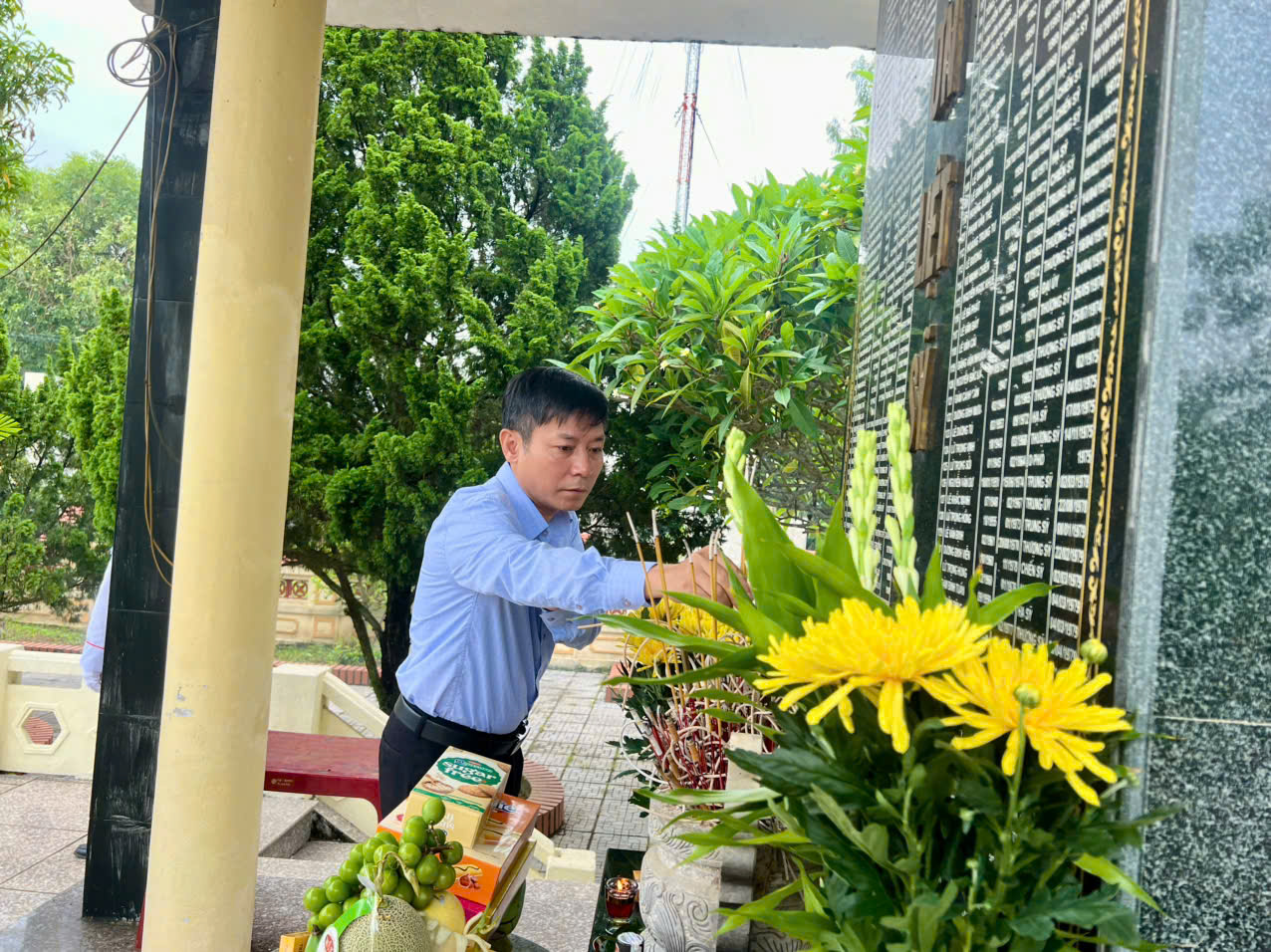 Anh-tin-bai