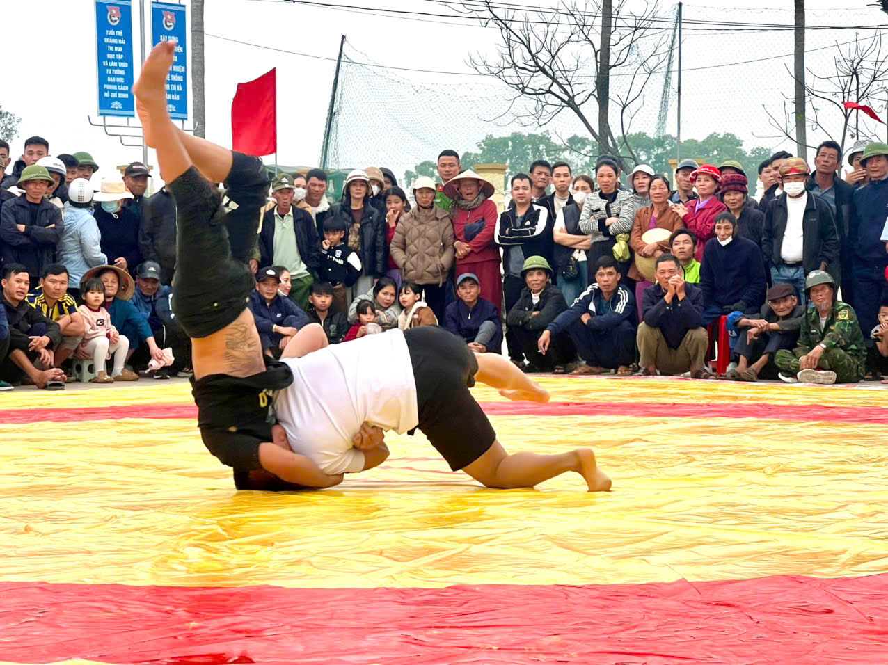 Anh-tin-bai