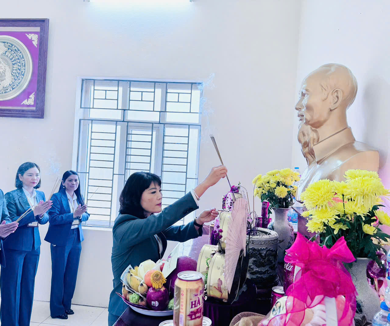 Anh-tin-bai